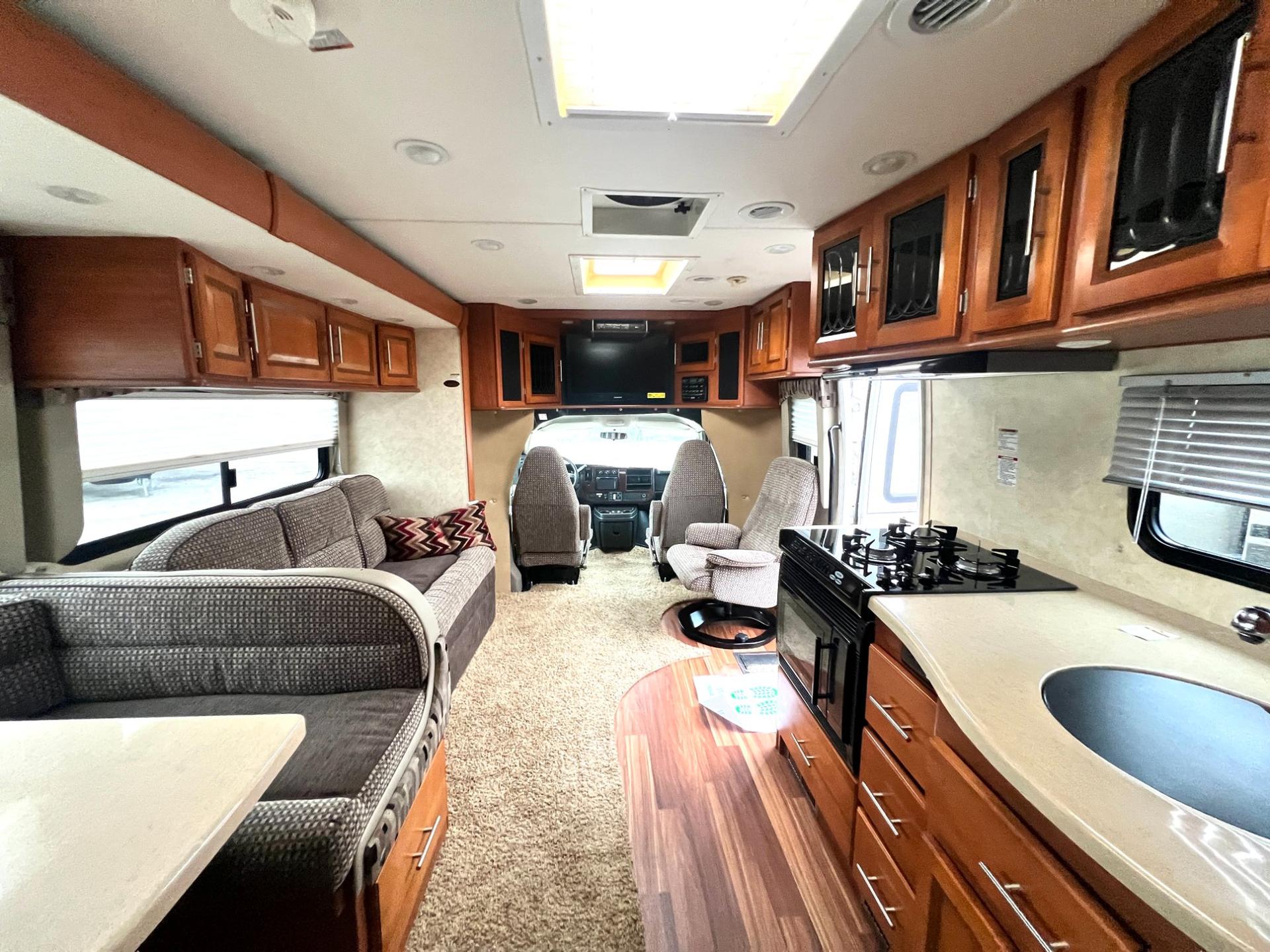 2012 Coachmen 2012 Coachmen Concord - thumbnail 45