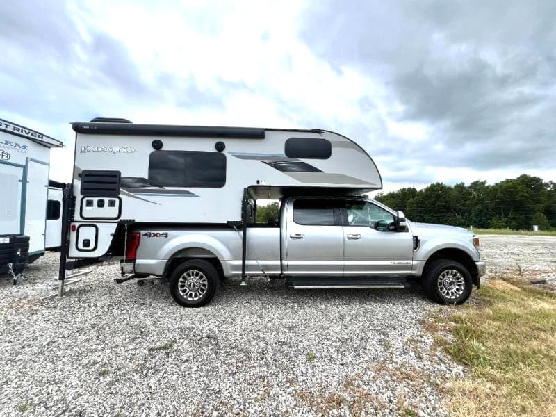 2018 Palomino 2018 Palomino Backpack - thumbnail 9