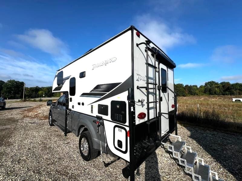 2018 Palomino 2018 Palomino Backpack - thumbnail 6