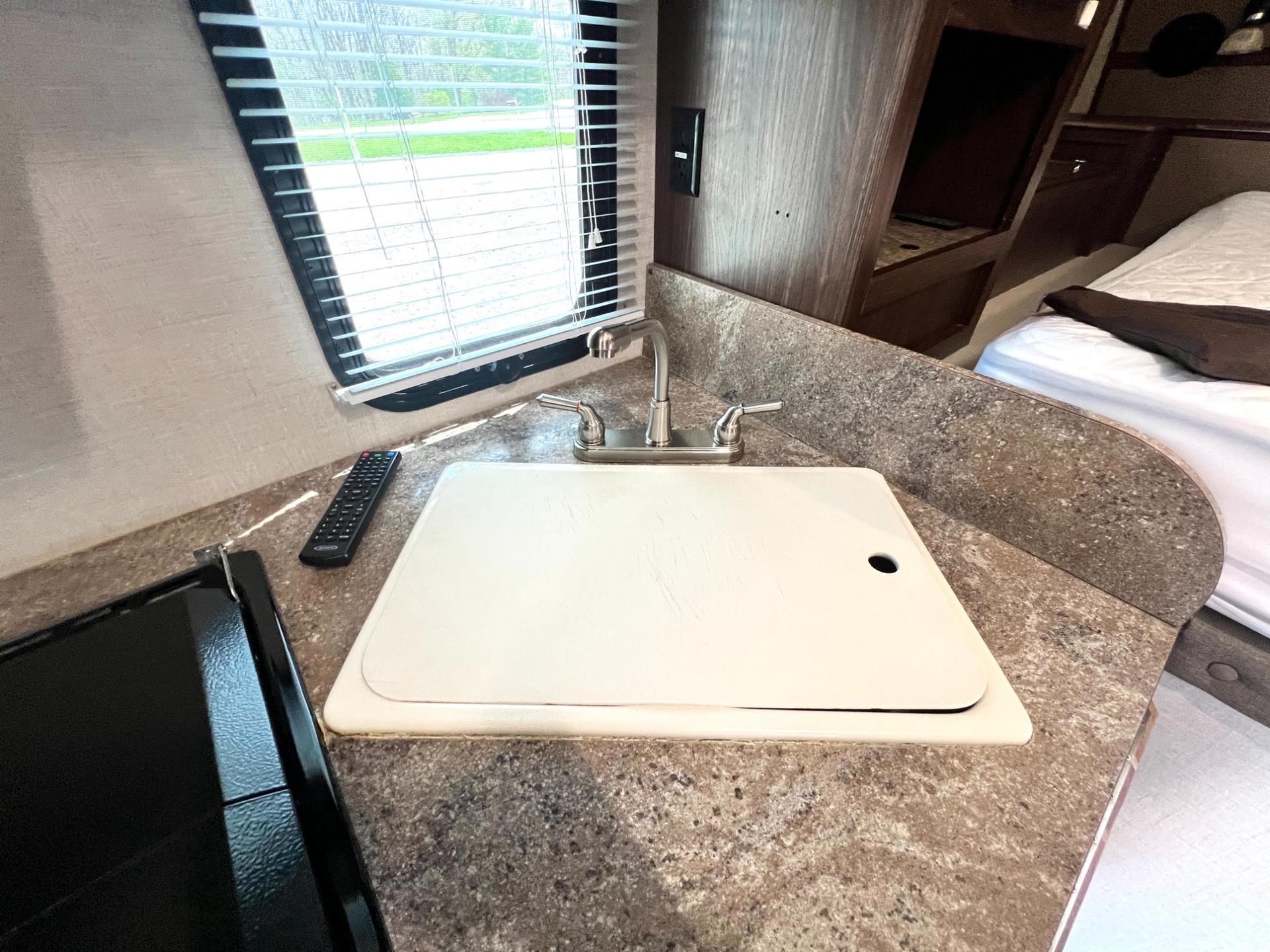 2018 Palomino 2018 Palomino Backpack - thumbnail 15