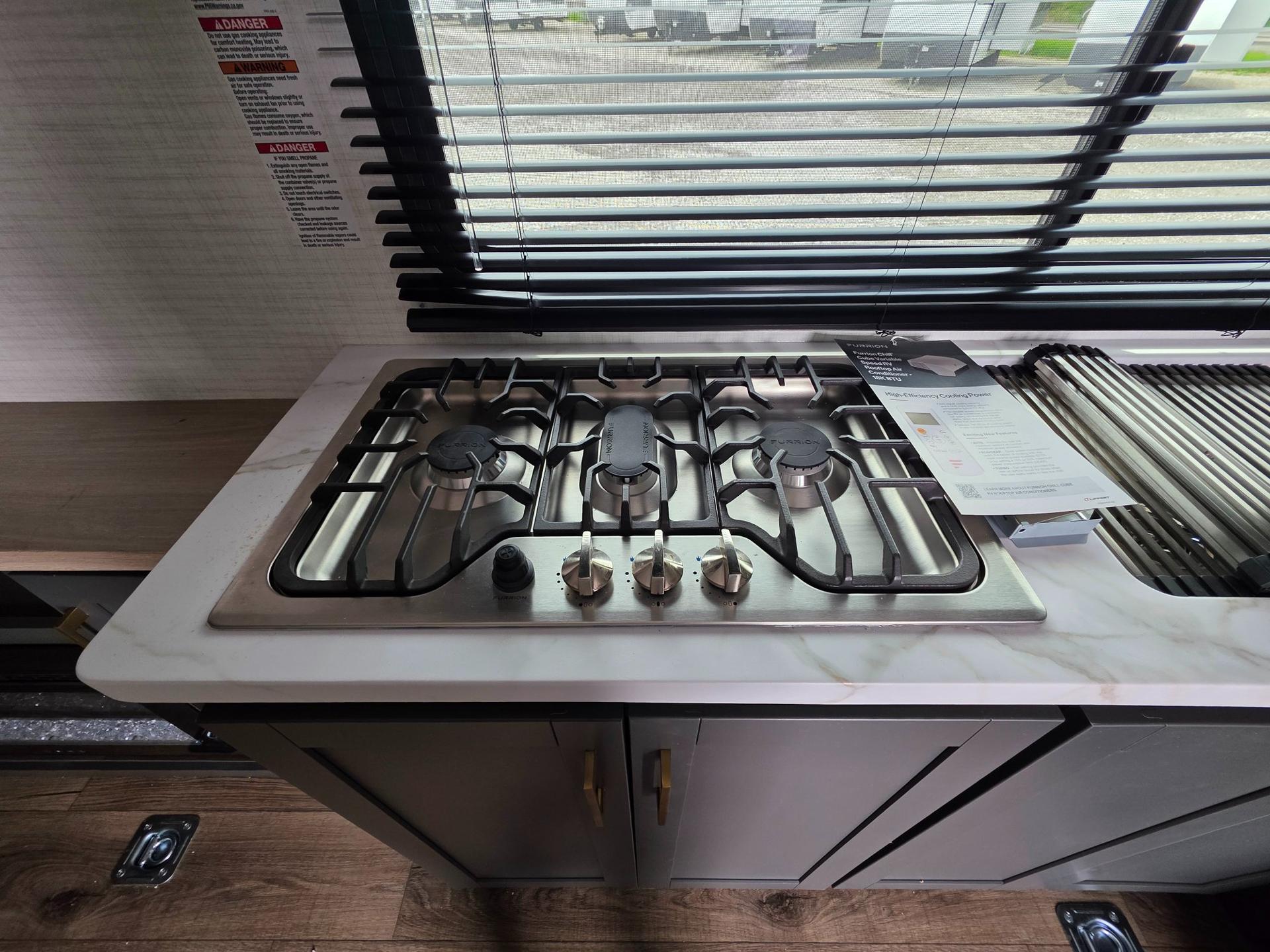 2026 Forest River 2026 Forest River XLR Boost - thumbnail 12