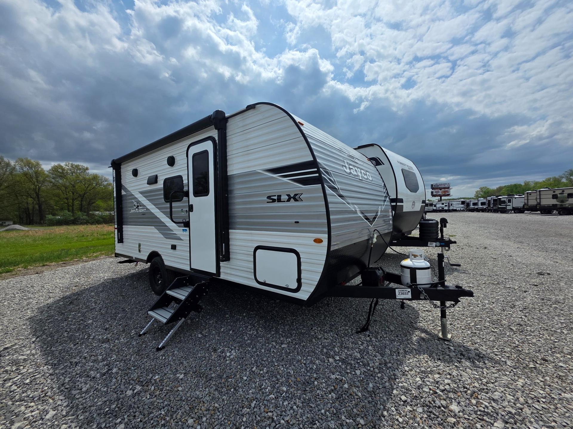 2025 Jayco 2025 Jayco Jay Flight SLX - thumbnail 3