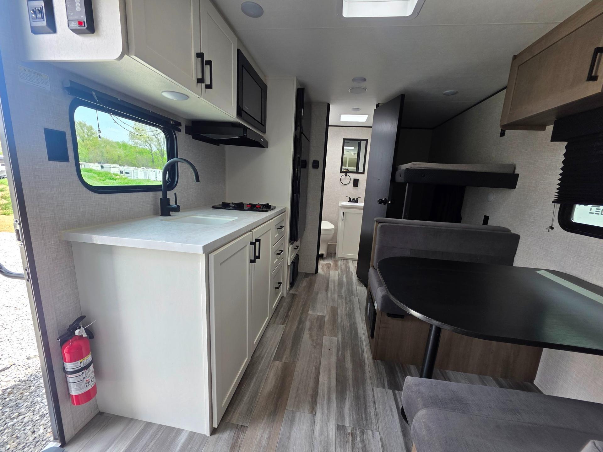 2025 Jayco 2025 Jayco Jay Flight SLX - thumbnail 12