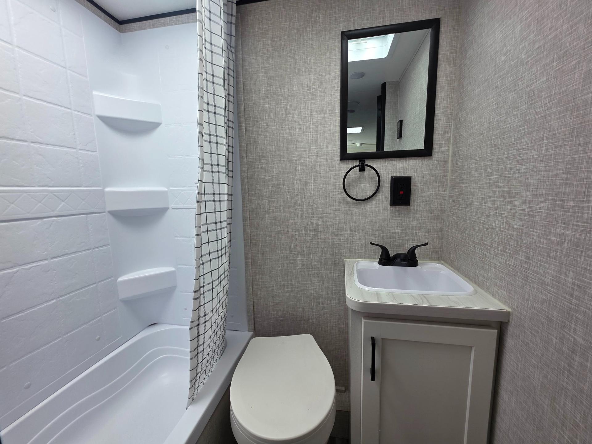 2025 Jayco 2025 Jayco Jay Flight SLX - thumbnail 16