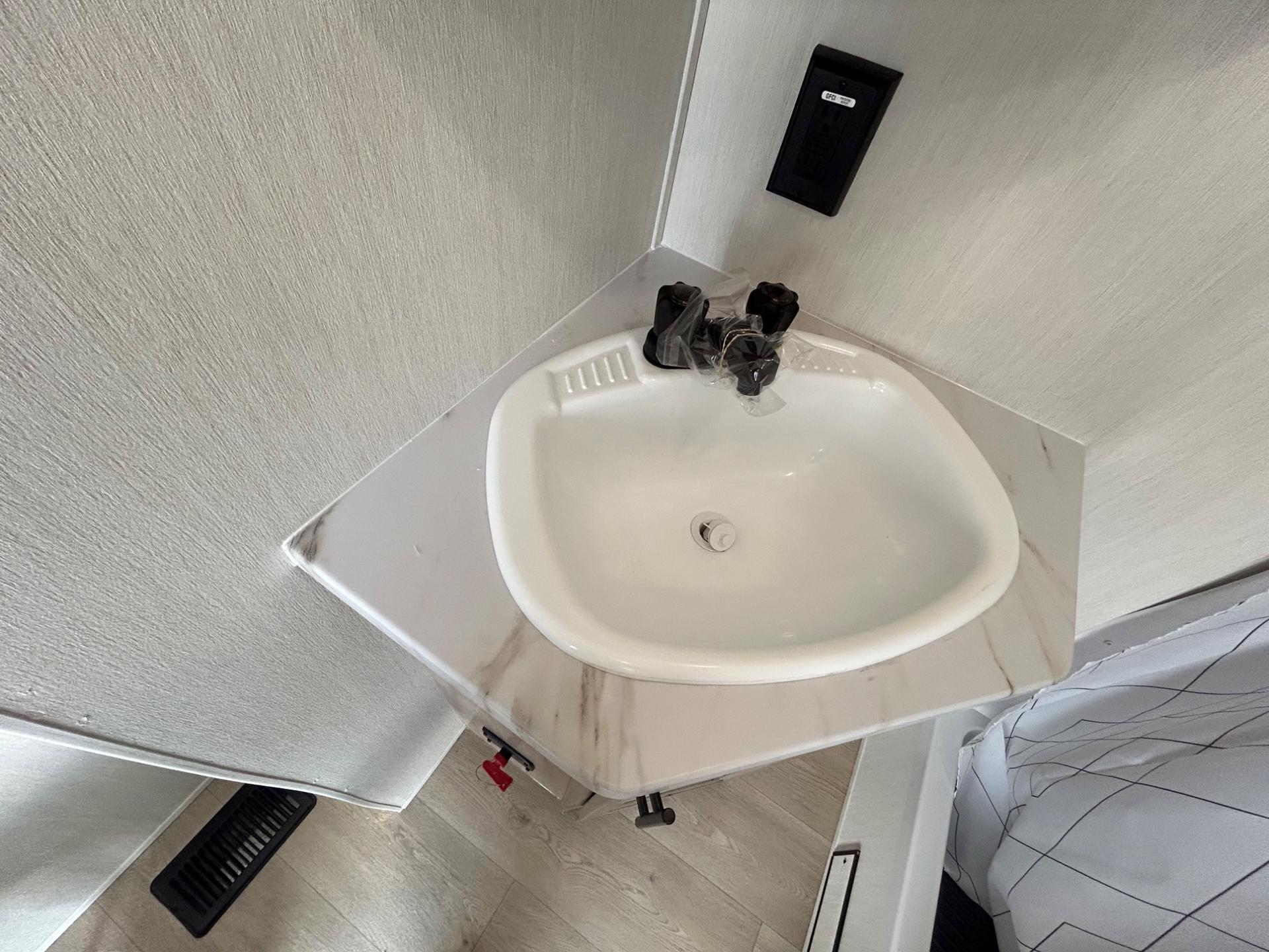 2026 Forest River 2026 Forest River Cherokee Timberwolf - thumbnail 46