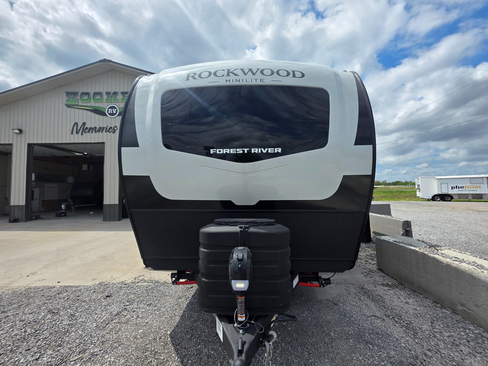 2026 Forest River 2026 Forest River Rockwood Mini Lite - thumbnail 4