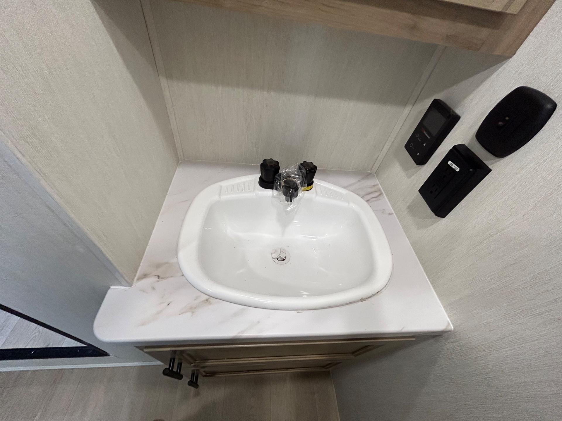 2026 Forest River 2026 Forest River Cherokee Timberwolf - thumbnail 36