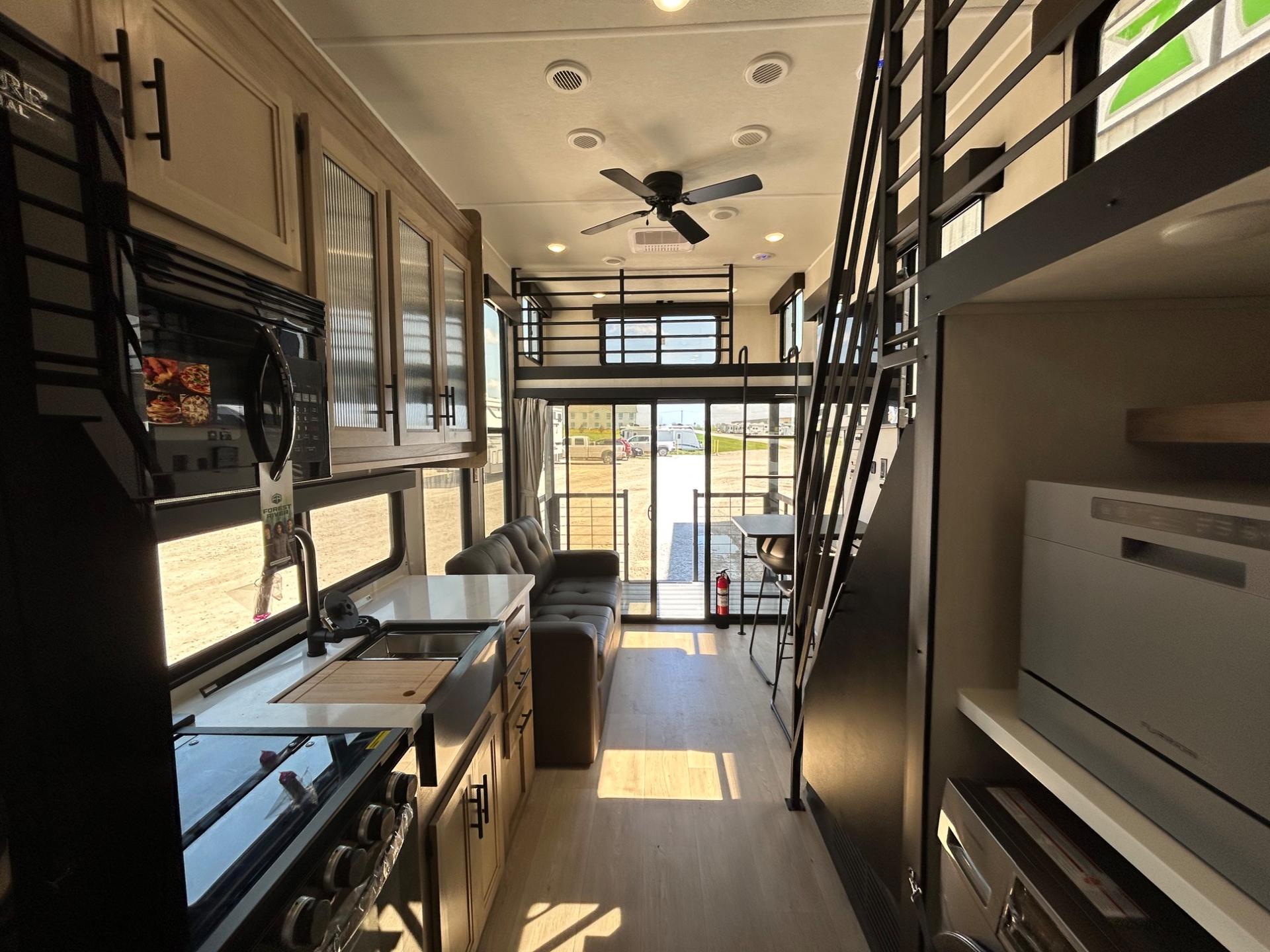 2026 Forest River 2026 Forest River Cherokee Timberwolf - thumbnail 50