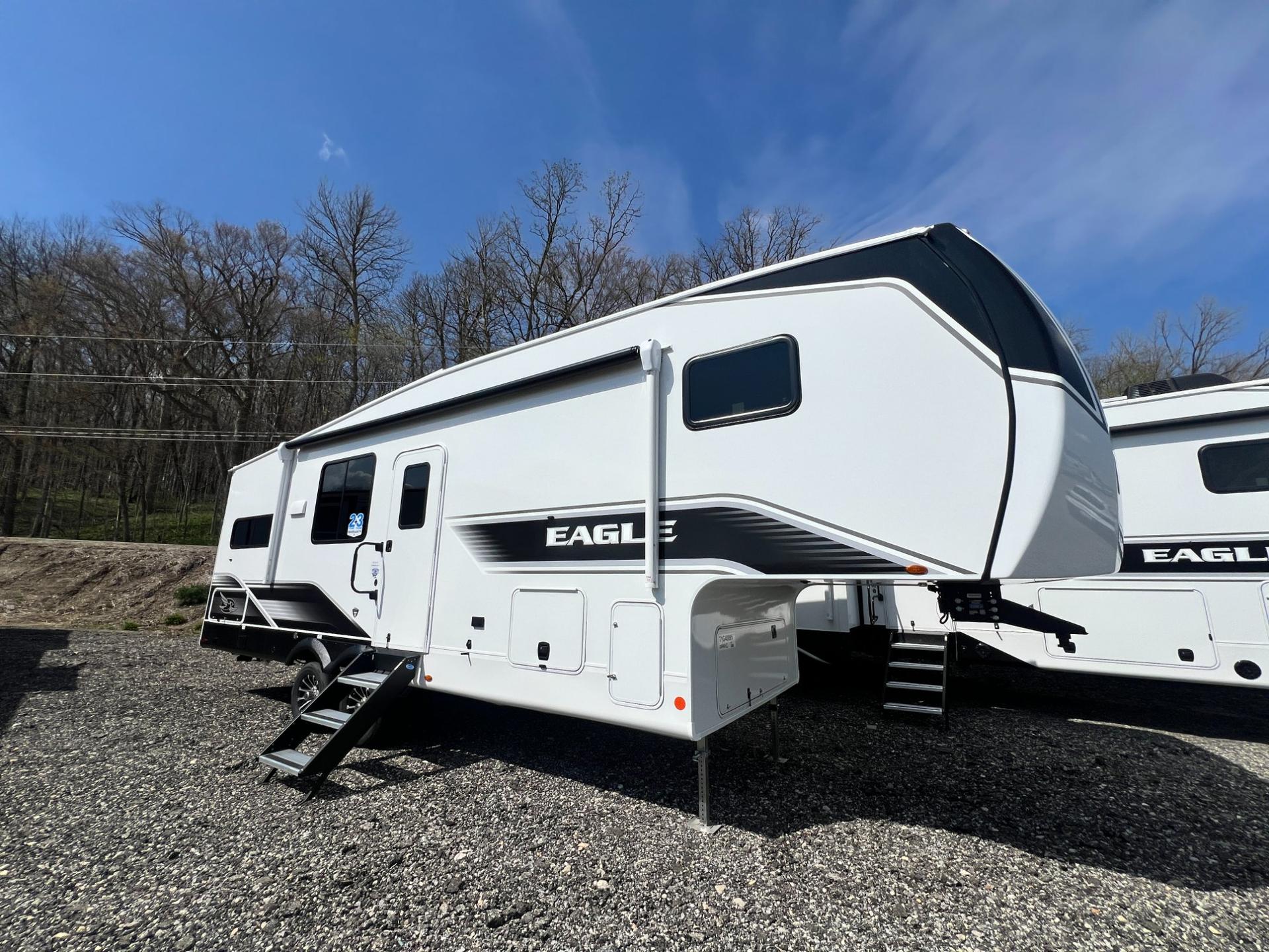 2026 Jayco 2026 Jayco Eagle SLE - thumbnail 3