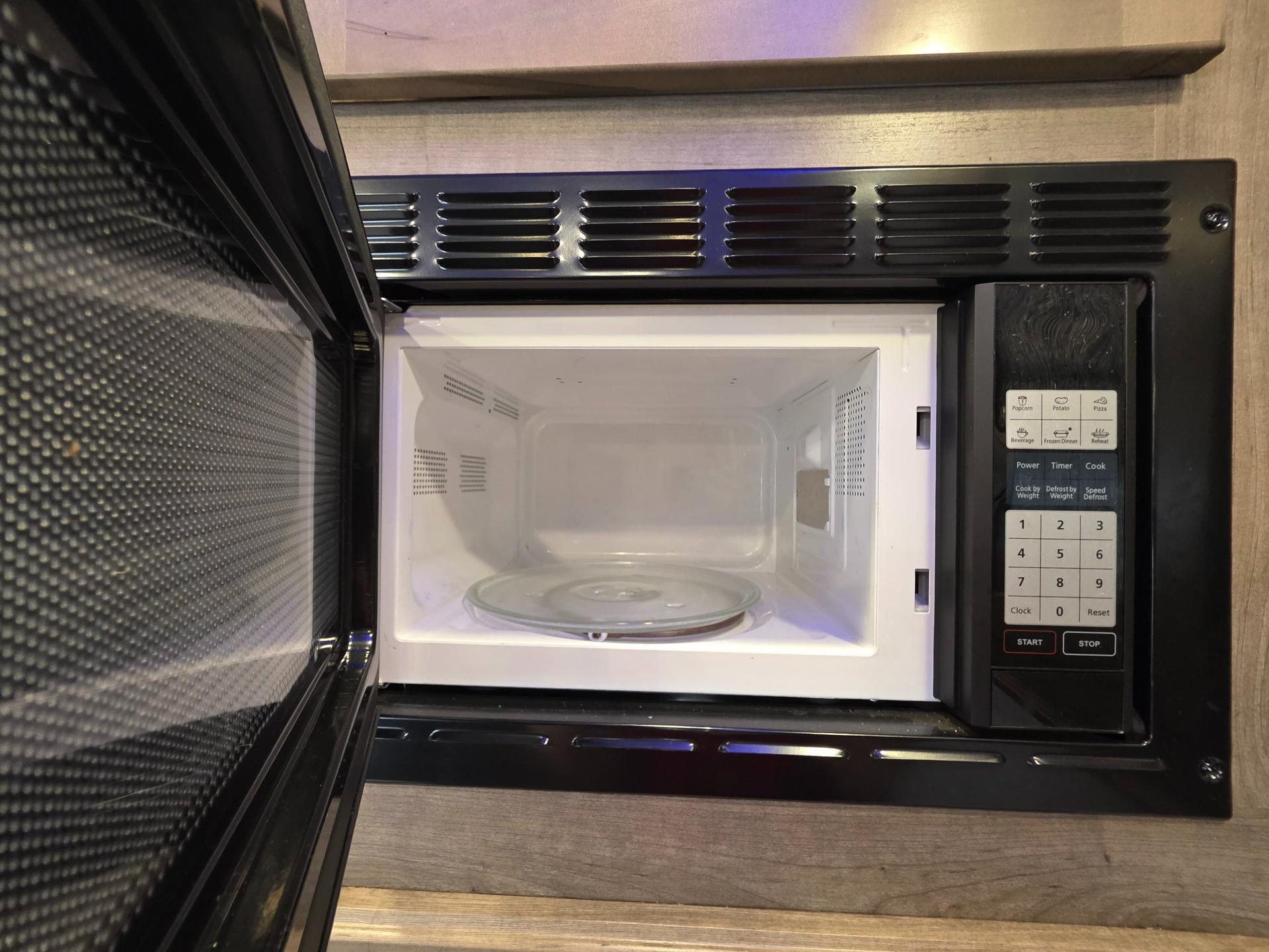 2022 Forest River 2022 Forest River Cherokee Wolf Pack - thumbnail 33