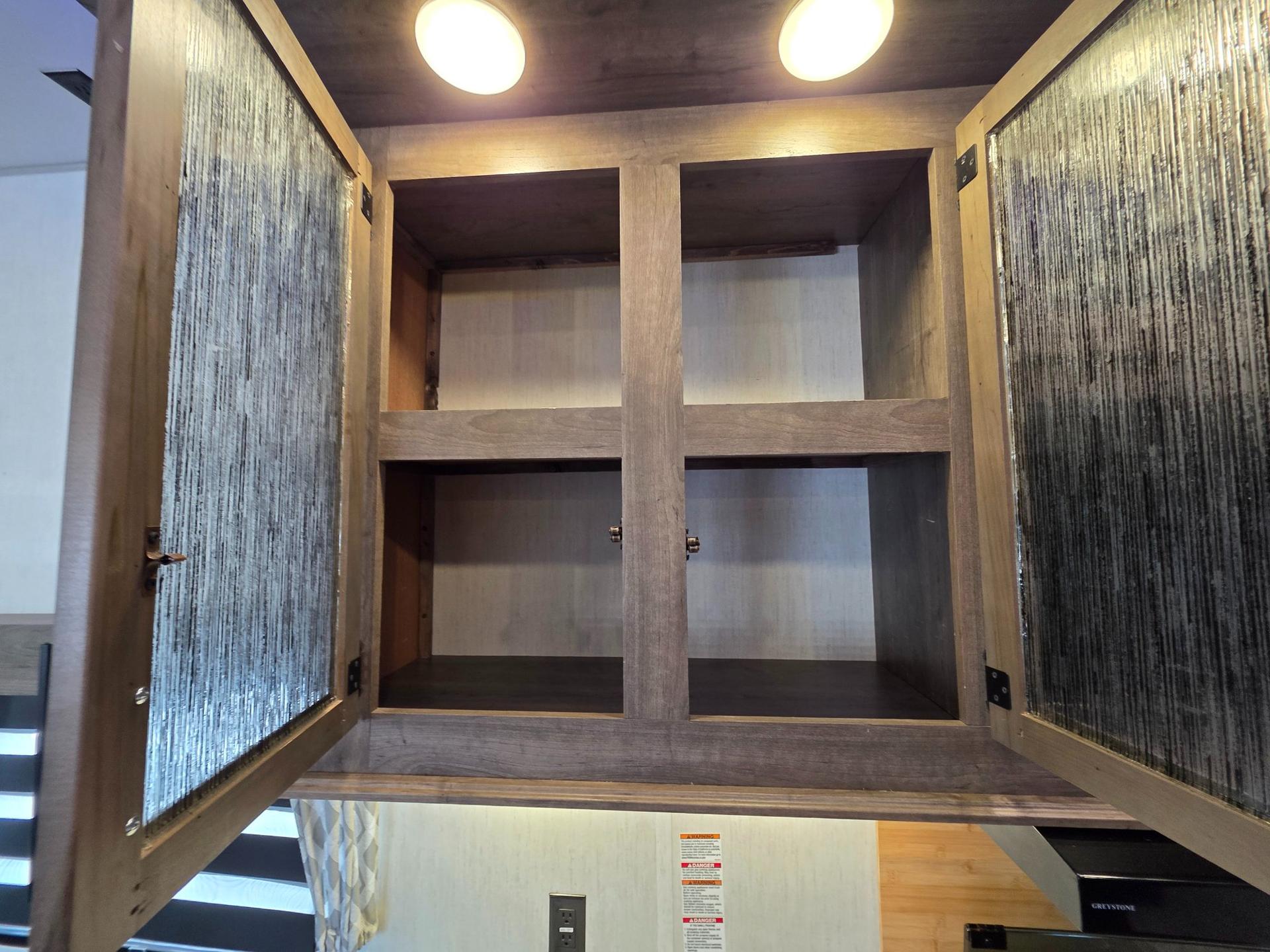 2022 Forest River 2022 Forest River Cherokee Wolf Pack - thumbnail 34