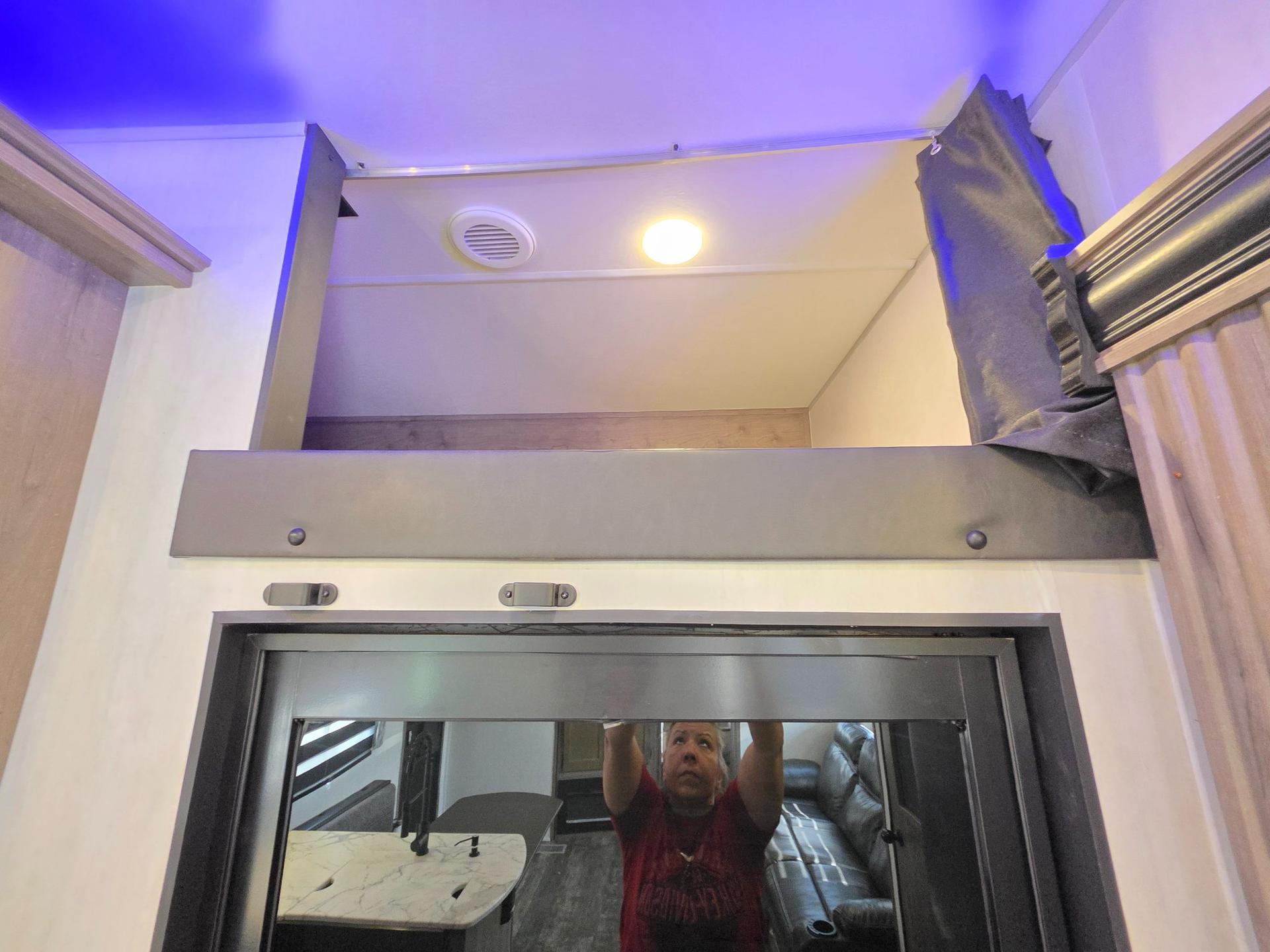 2022 Forest River 2022 Forest River Cherokee Wolf Pack - thumbnail 35