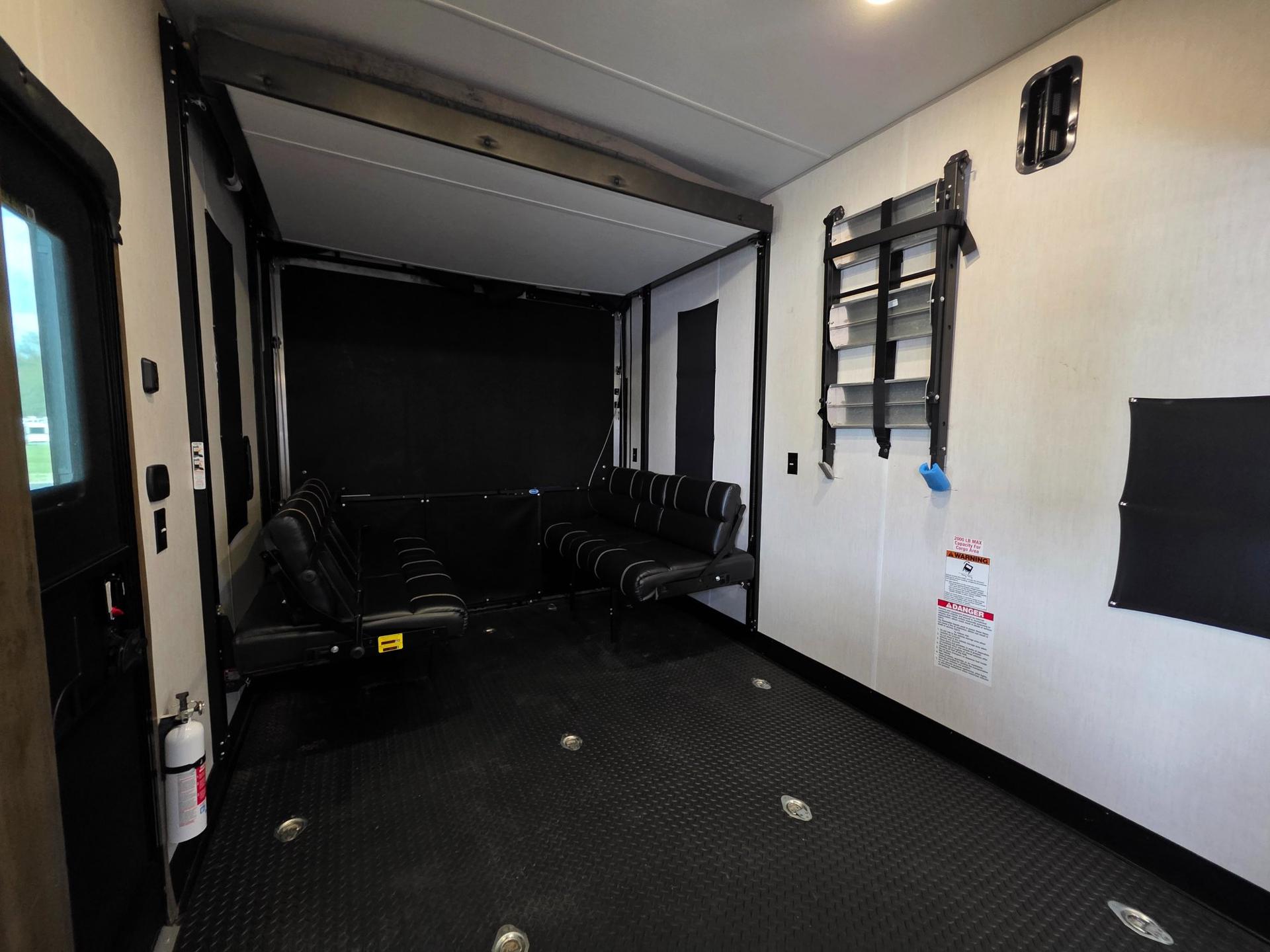 2022 Forest River 2022 Forest River Cherokee Wolf Pack - thumbnail 39