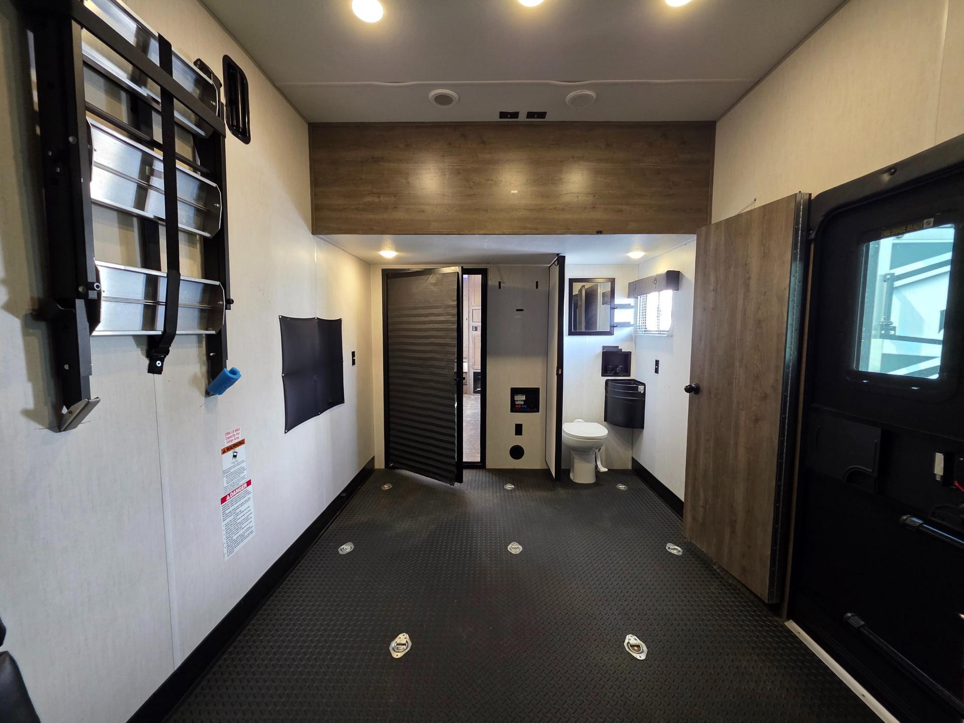 2022 Forest River 2022 Forest River Cherokee Wolf Pack - thumbnail 41