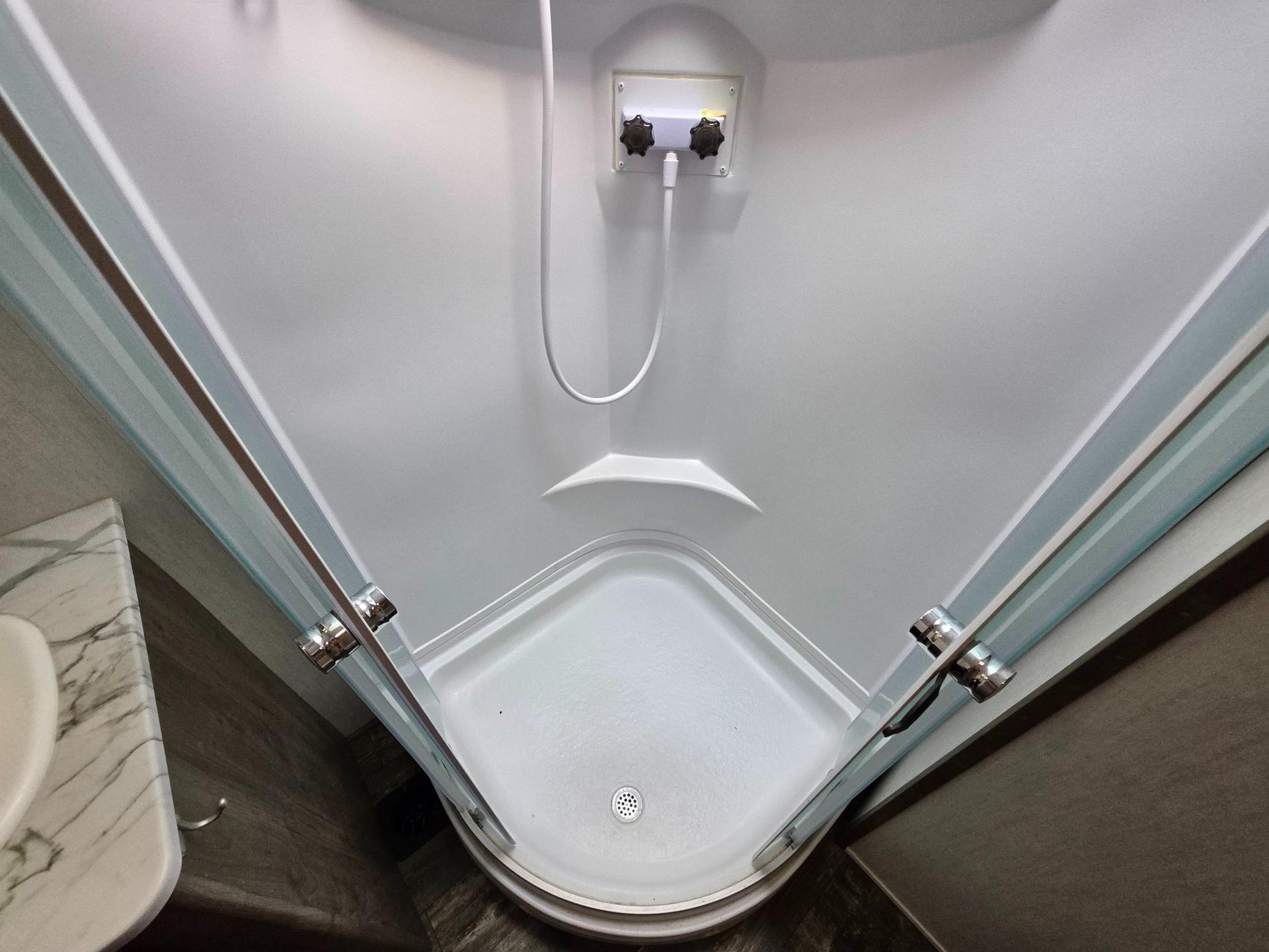 2022 Forest River 2022 Forest River Cherokee Wolf Pack - thumbnail 45