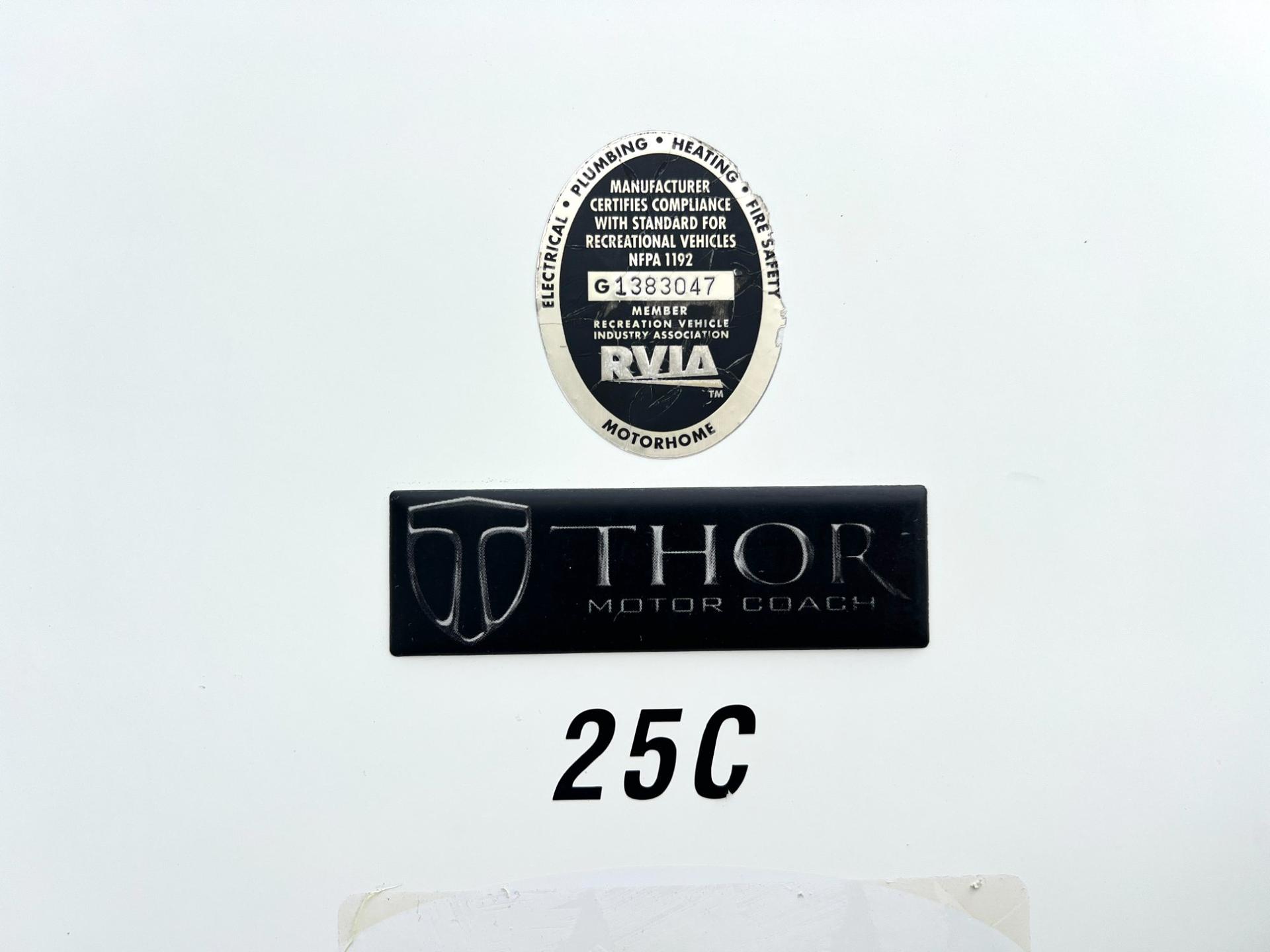 2012 Thor Motor Coach 2012 Thor Motor Coach Four Winds - thumbnail 7