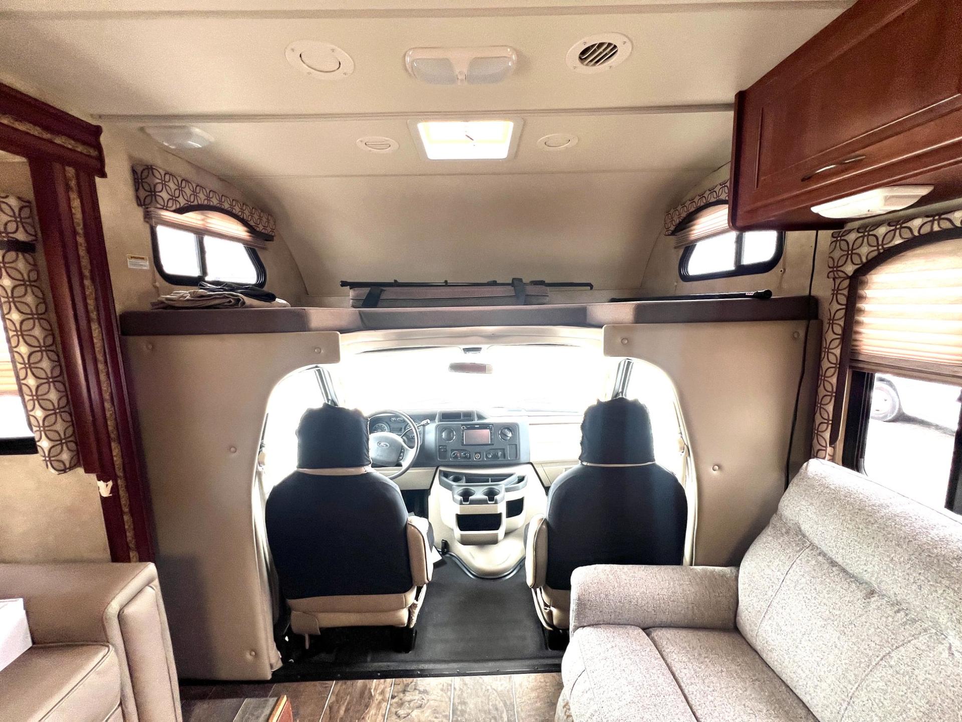 2012 Thor Motor Coach 2012 Thor Motor Coach Four Winds - thumbnail 9