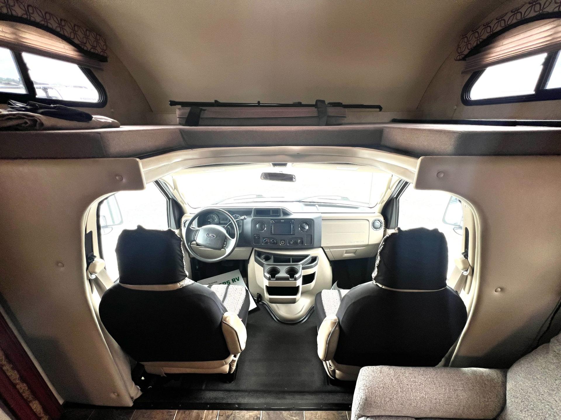 2012 Thor Motor Coach 2012 Thor Motor Coach Four Winds - thumbnail 11