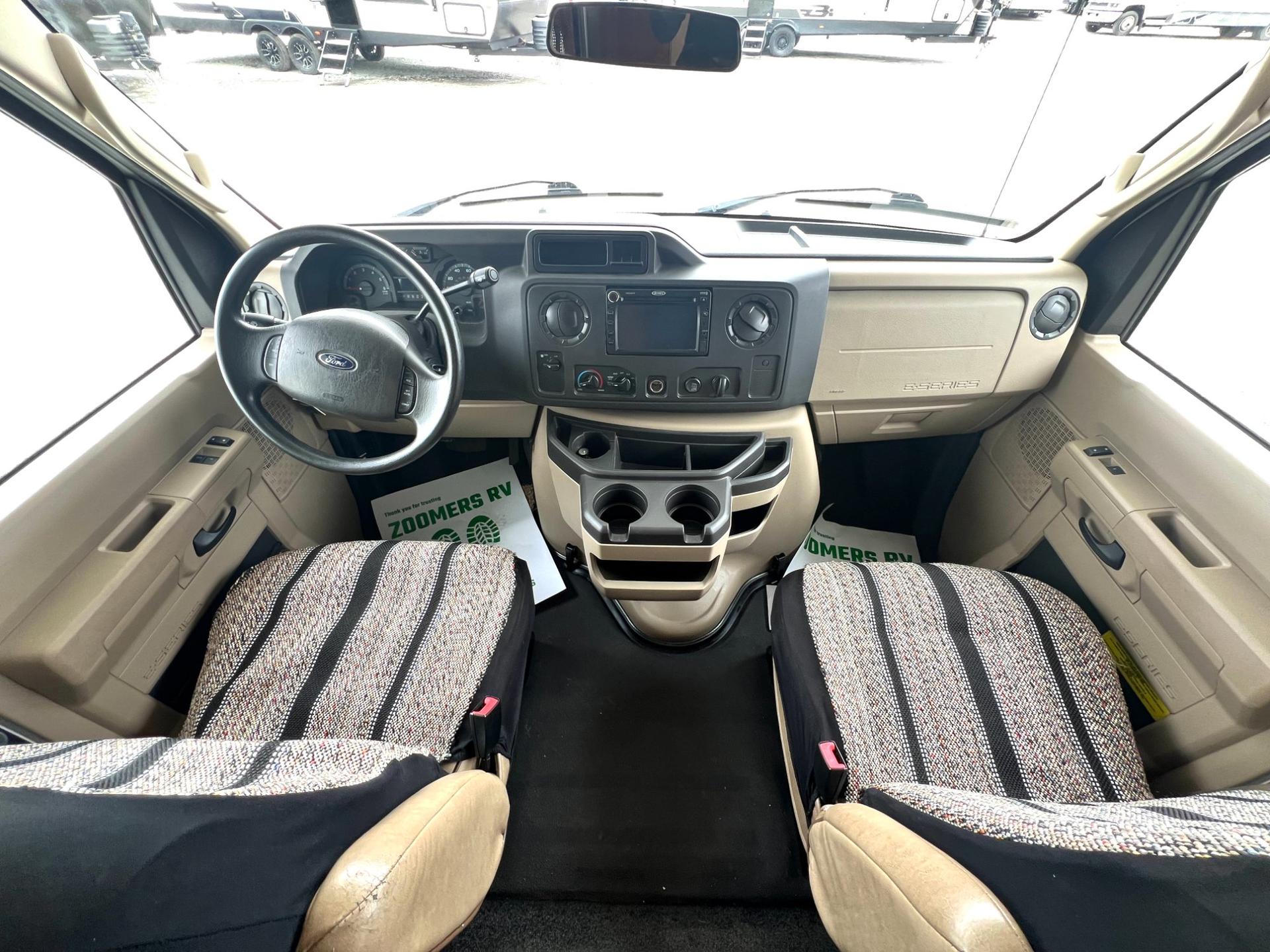 2012 Thor Motor Coach 2012 Thor Motor Coach Four Winds - thumbnail 12