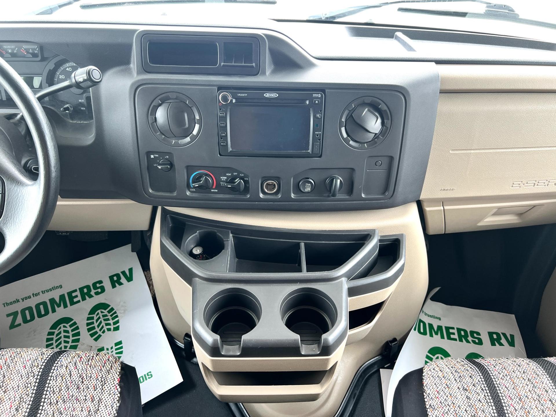 2012 Thor Motor Coach 2012 Thor Motor Coach Four Winds - thumbnail 13