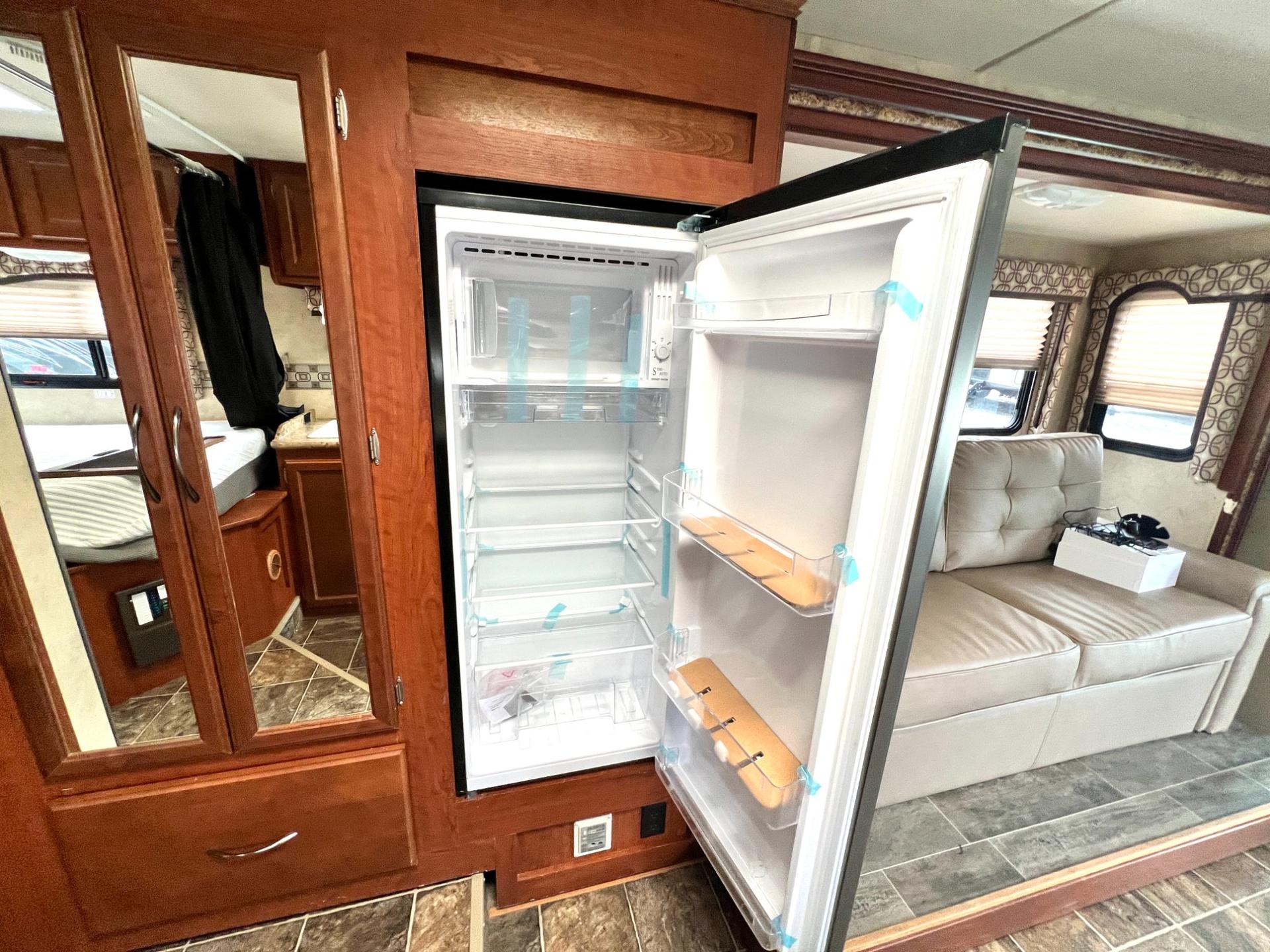 2012 Thor Motor Coach 2012 Thor Motor Coach Four Winds - thumbnail 22