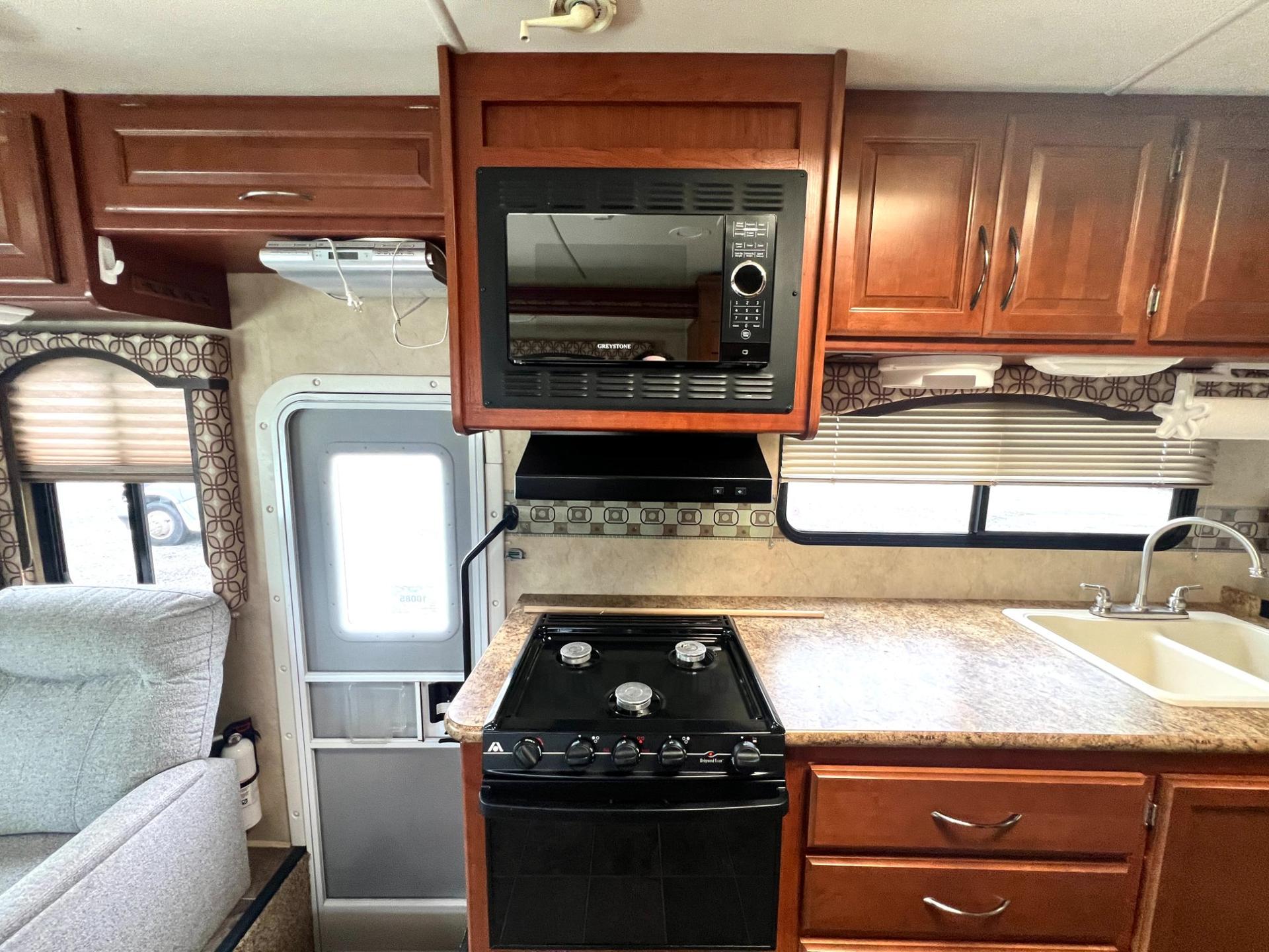 2012 Thor Motor Coach 2012 Thor Motor Coach Four Winds - thumbnail 23