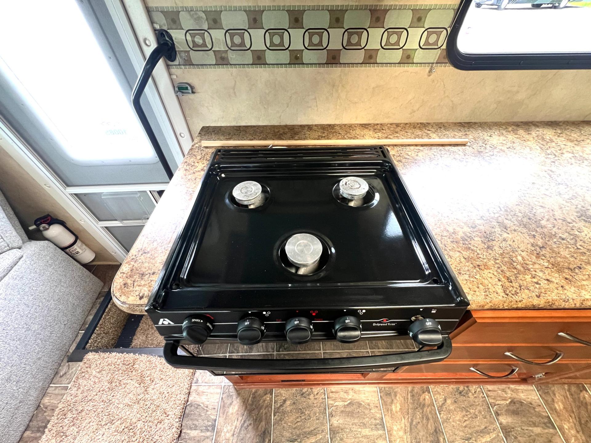 2012 Thor Motor Coach 2012 Thor Motor Coach Four Winds - thumbnail 24