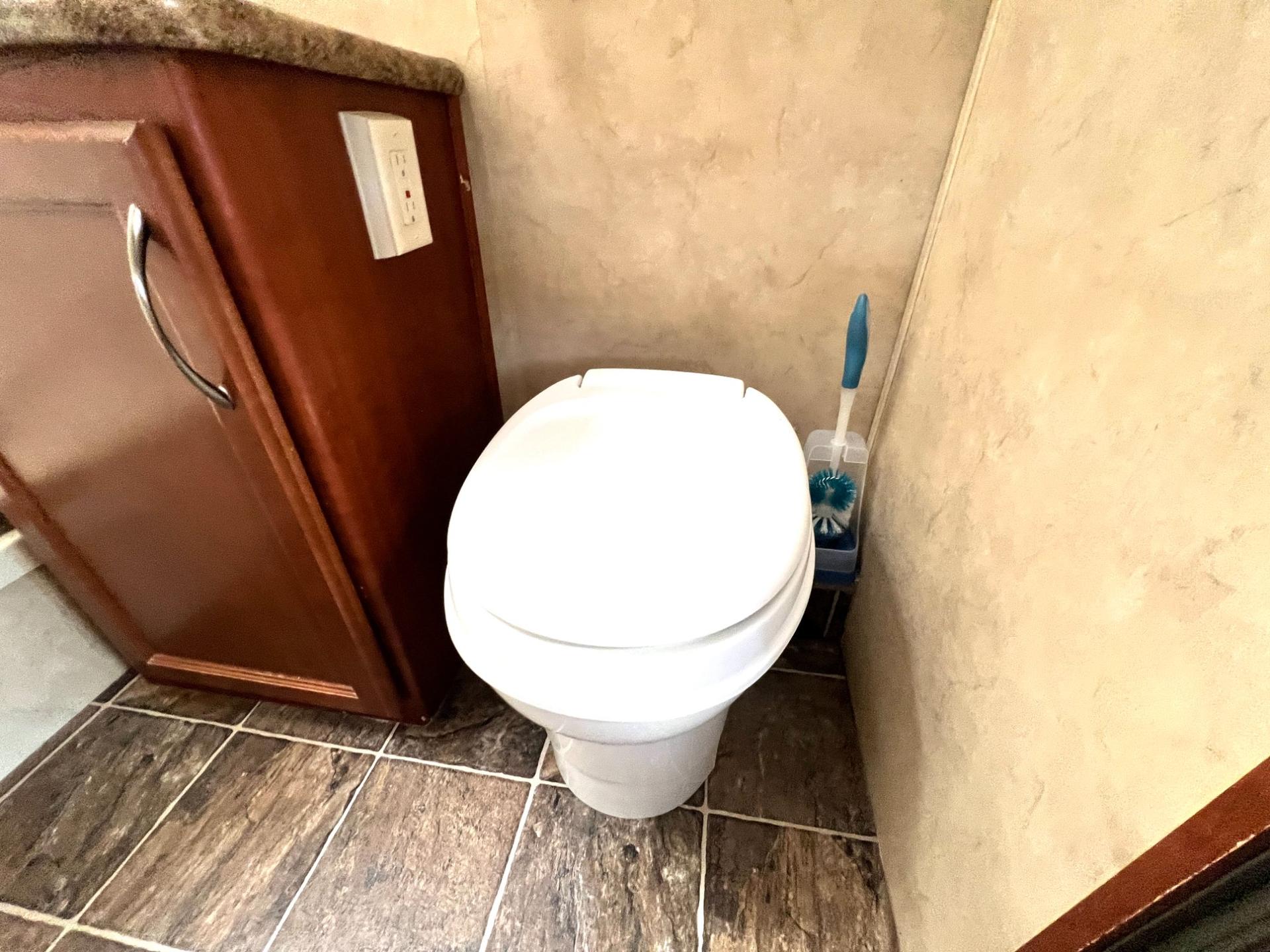 2012 Thor Motor Coach 2012 Thor Motor Coach Four Winds - thumbnail 30