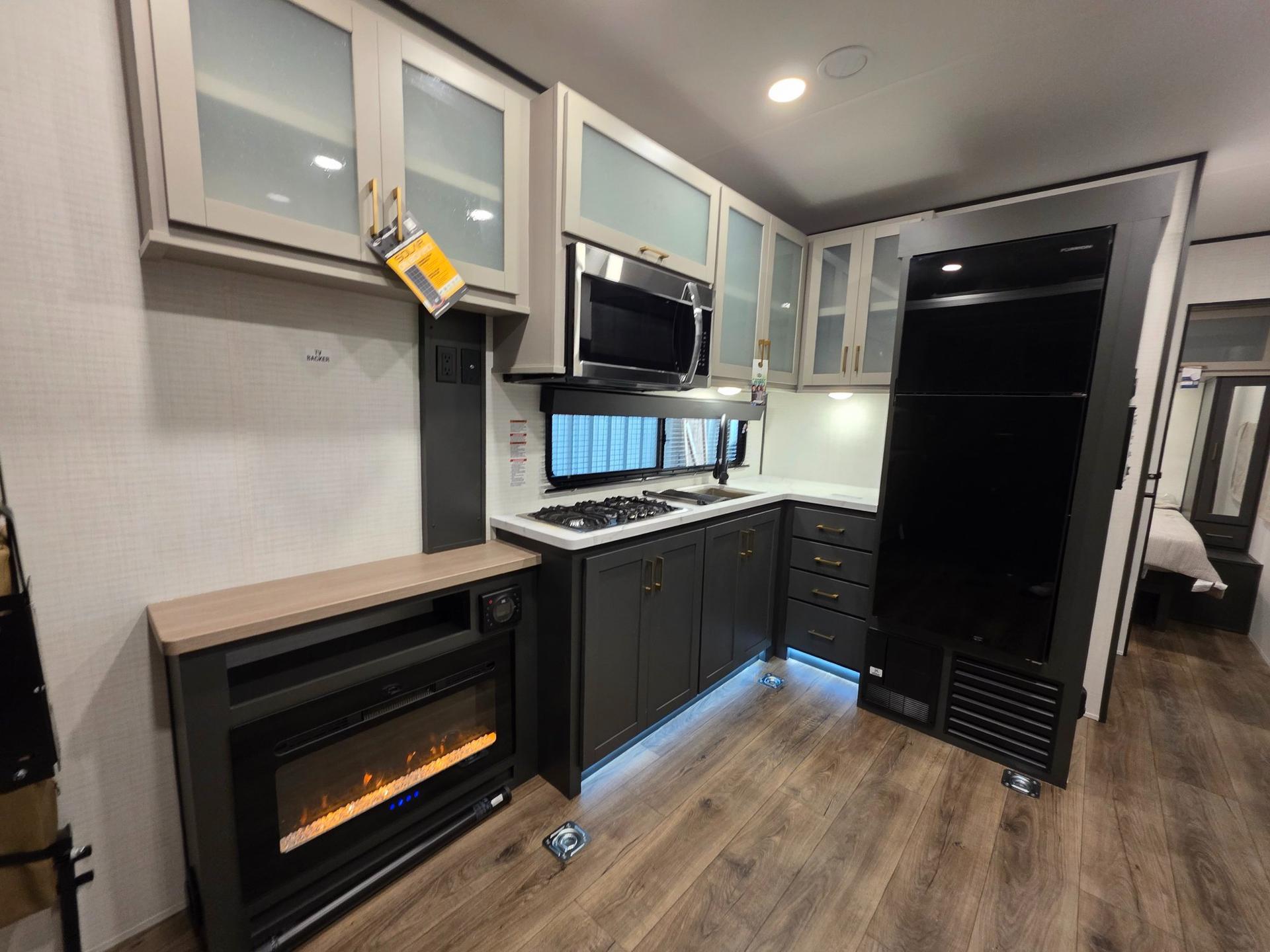 2026 Forest River 2026 Forest River XLR Boost - thumbnail 6