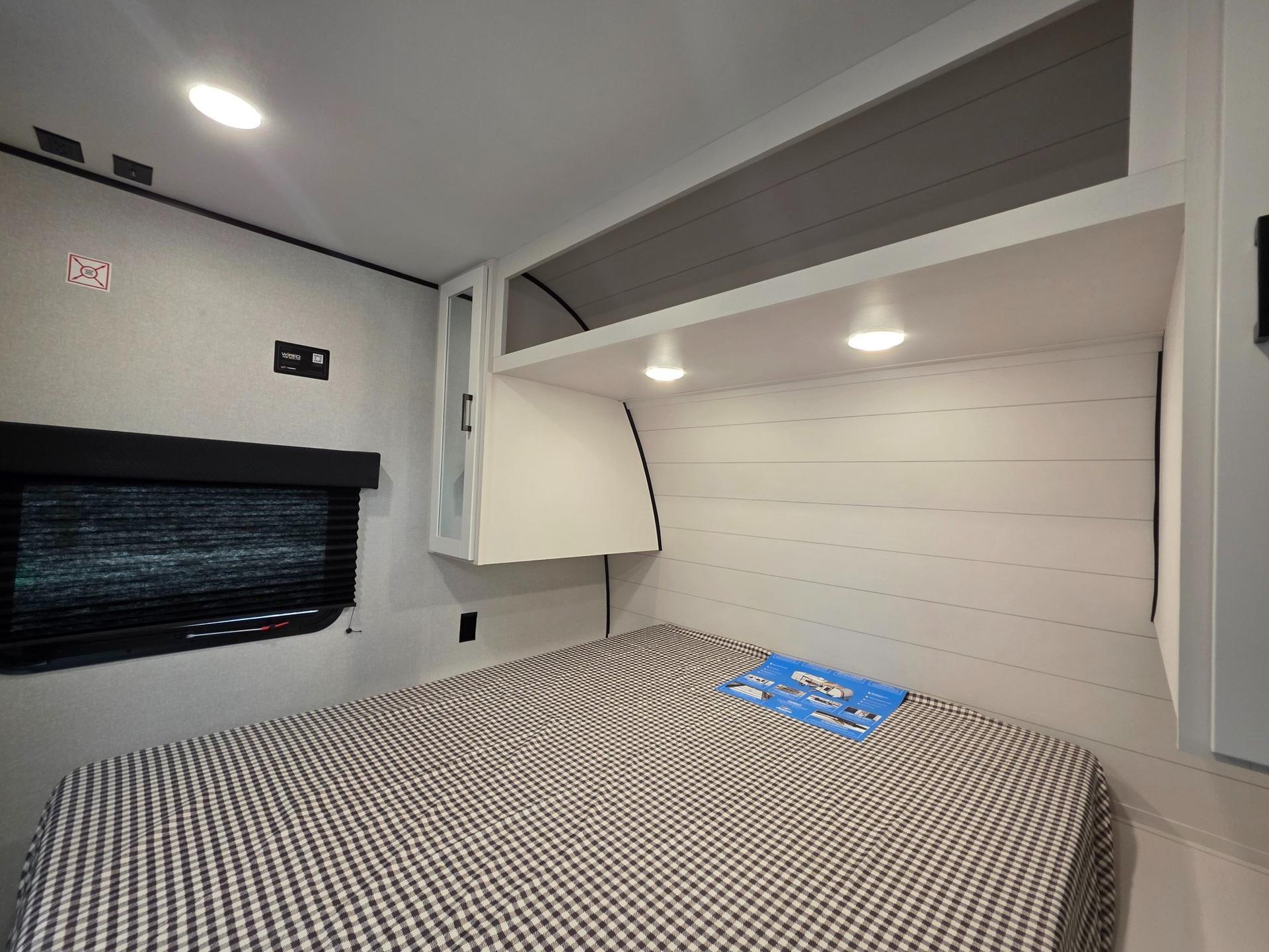 2026 Jayco 2026 Jayco Jay Flight SLX - thumbnail 32