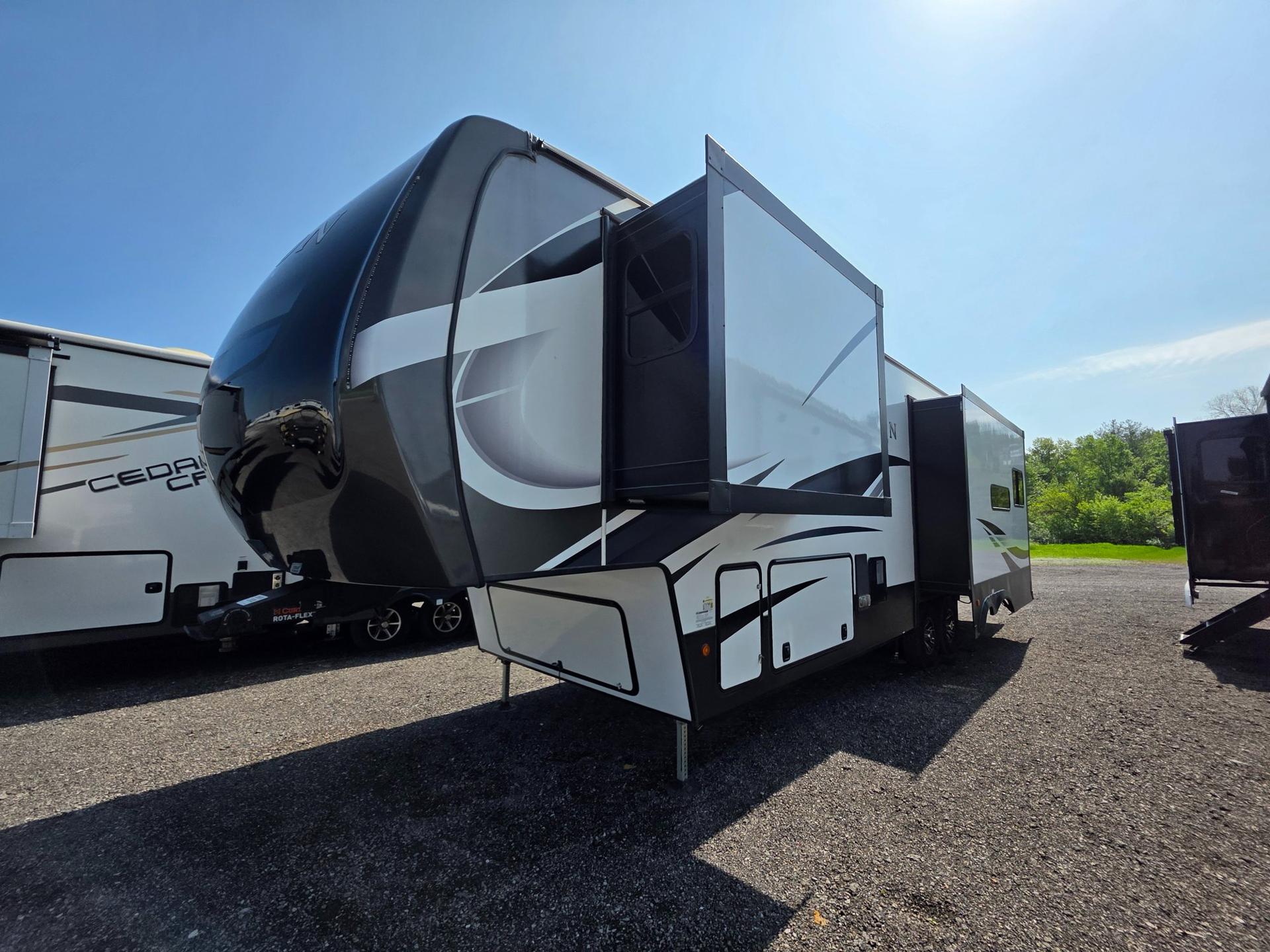 2022 Dutchmen 2022 Dutchmen Yukon - thumbnail 3