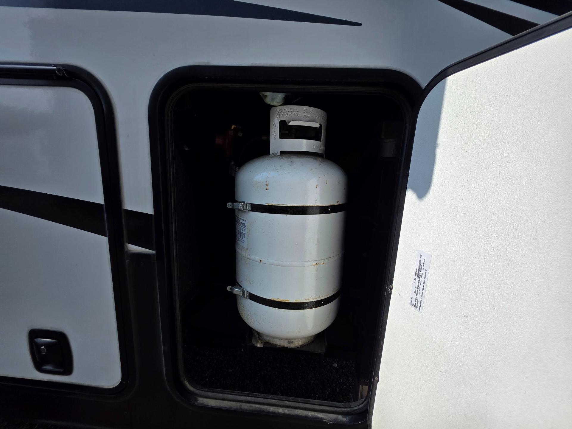 2022 Dutchmen 2022 Dutchmen Yukon - thumbnail 7