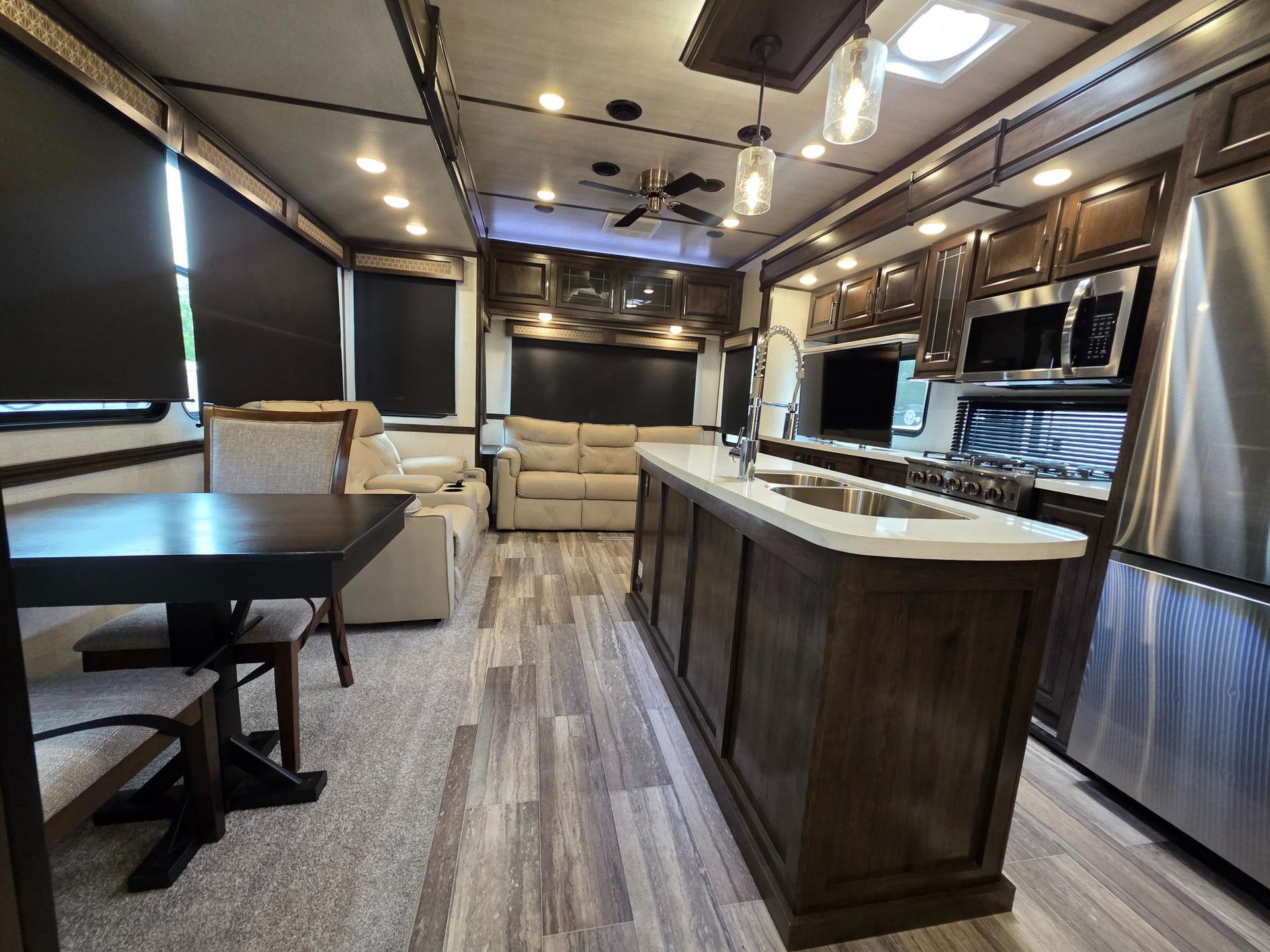 2022 Dutchmen 2022 Dutchmen Yukon - thumbnail 18