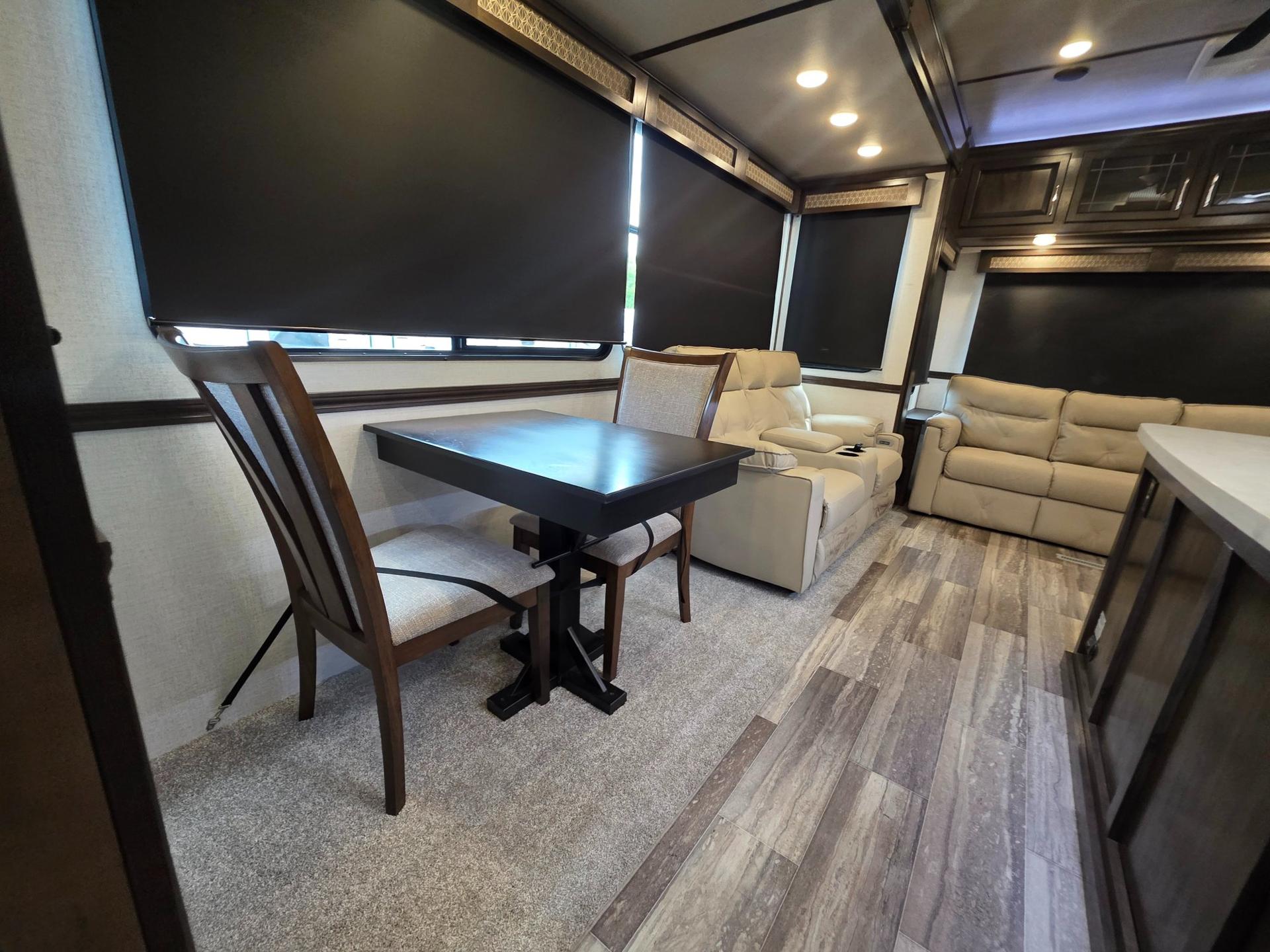 2022 Dutchmen 2022 Dutchmen Yukon - thumbnail 19