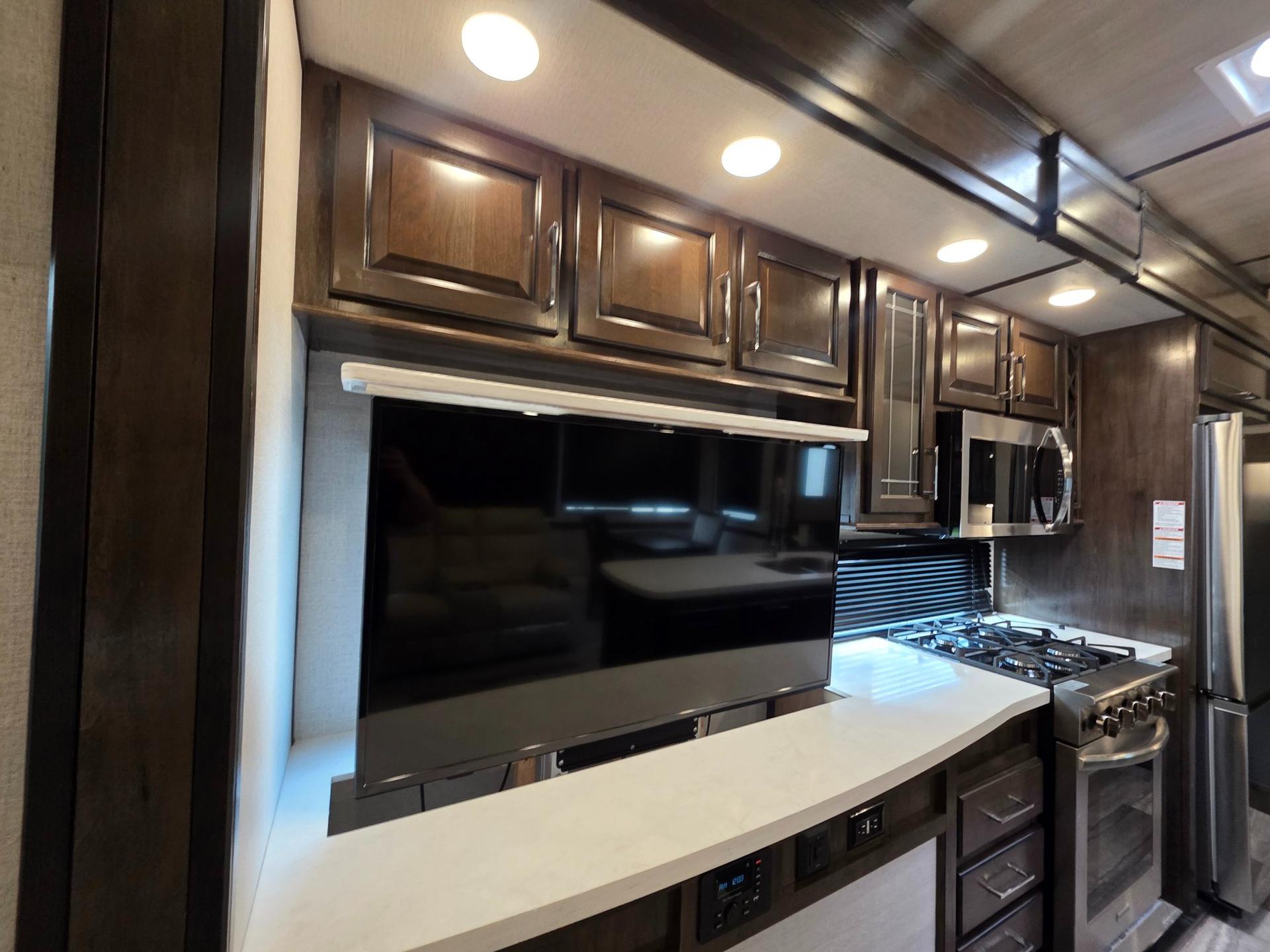 2022 Dutchmen 2022 Dutchmen Yukon - thumbnail 28