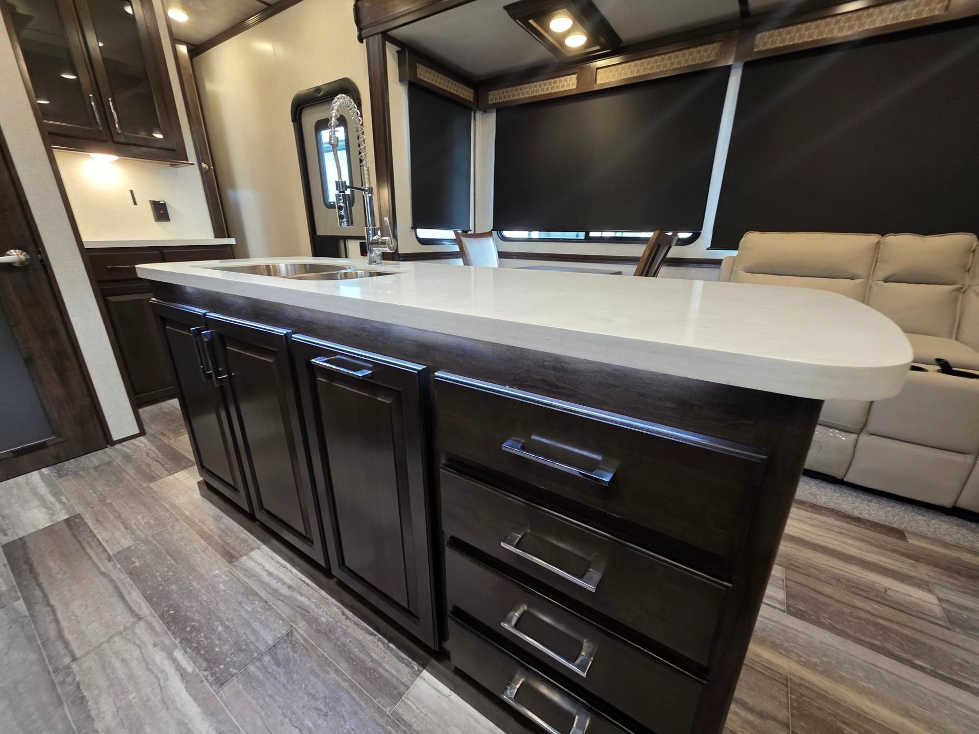 2022 Dutchmen 2022 Dutchmen Yukon - thumbnail 29