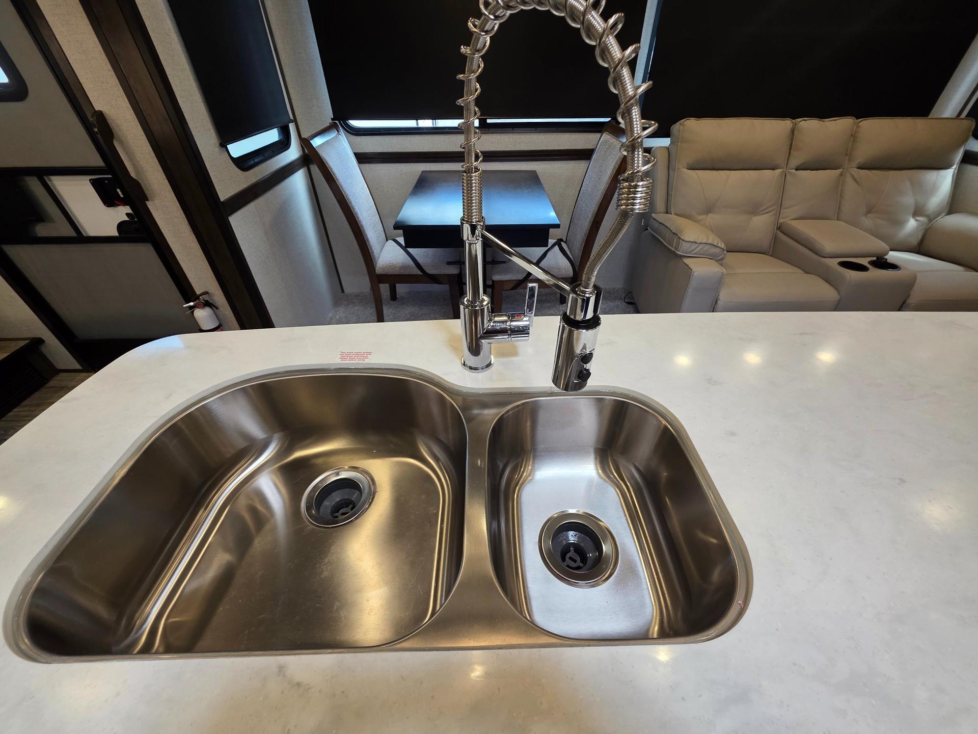 2022 Dutchmen 2022 Dutchmen Yukon - thumbnail 30