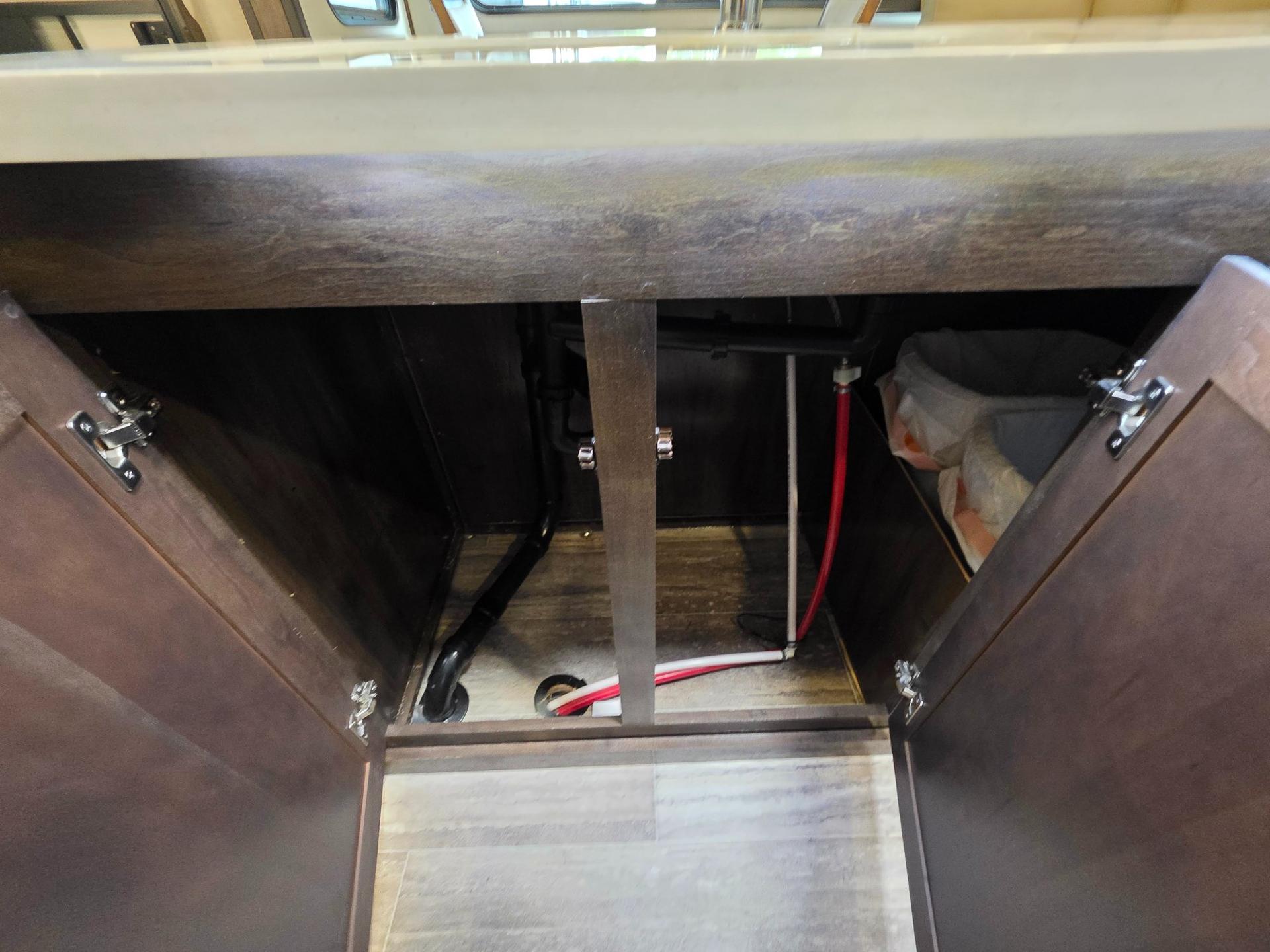 2022 Dutchmen 2022 Dutchmen Yukon - thumbnail 31