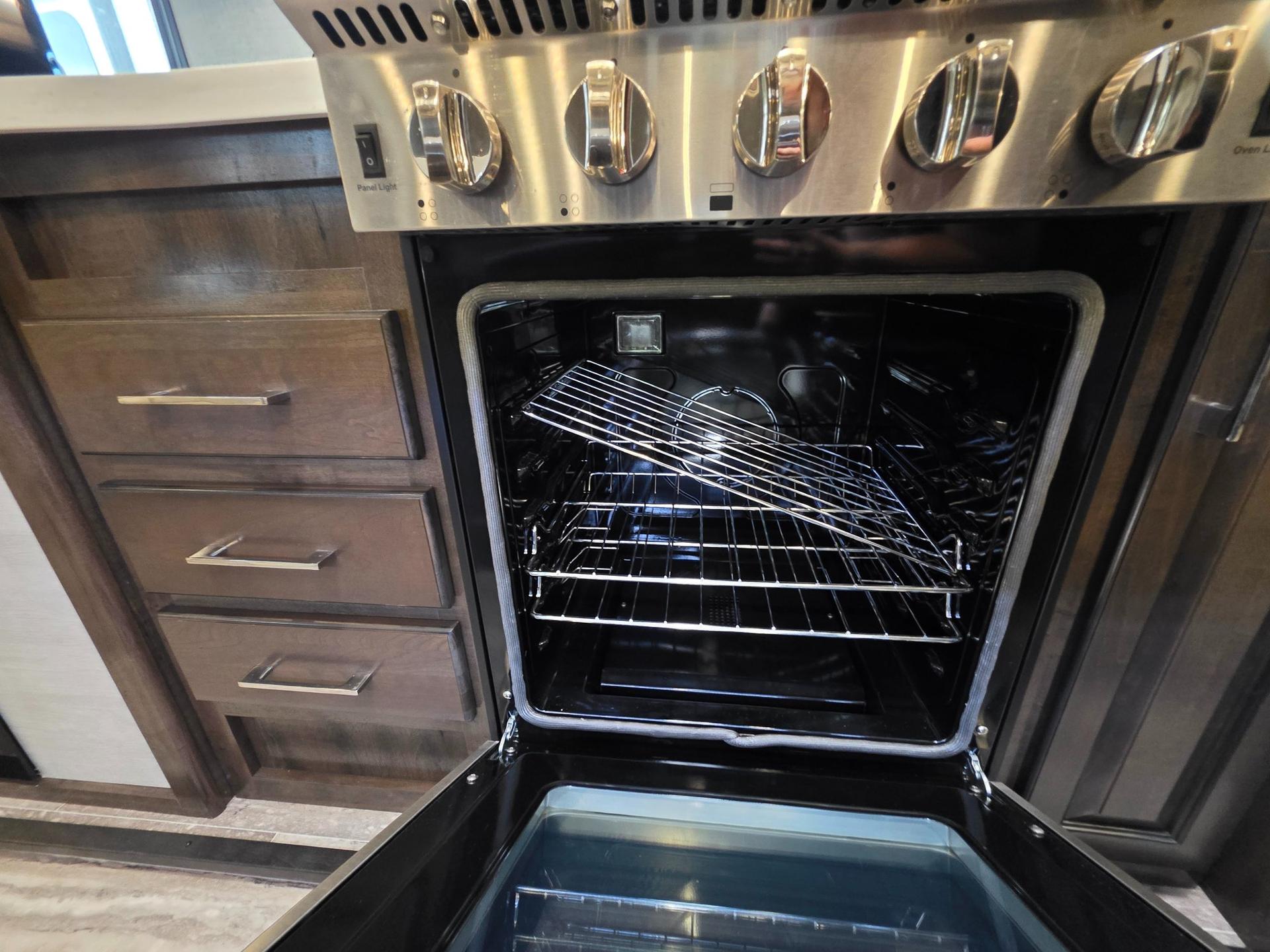 2022 Dutchmen 2022 Dutchmen Yukon - thumbnail 37