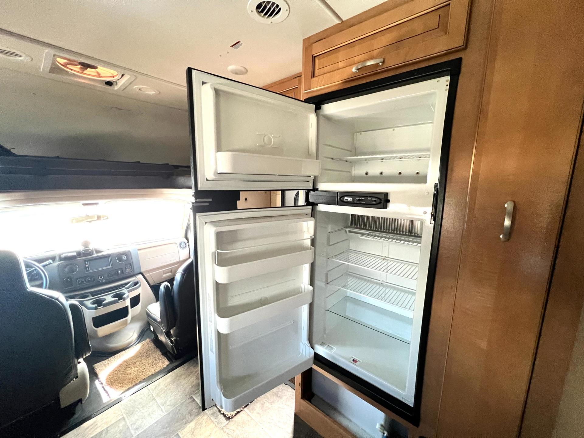 2016 Thor Motor Coach 2016 Thor Motor Coach Outlaw - thumbnail 20