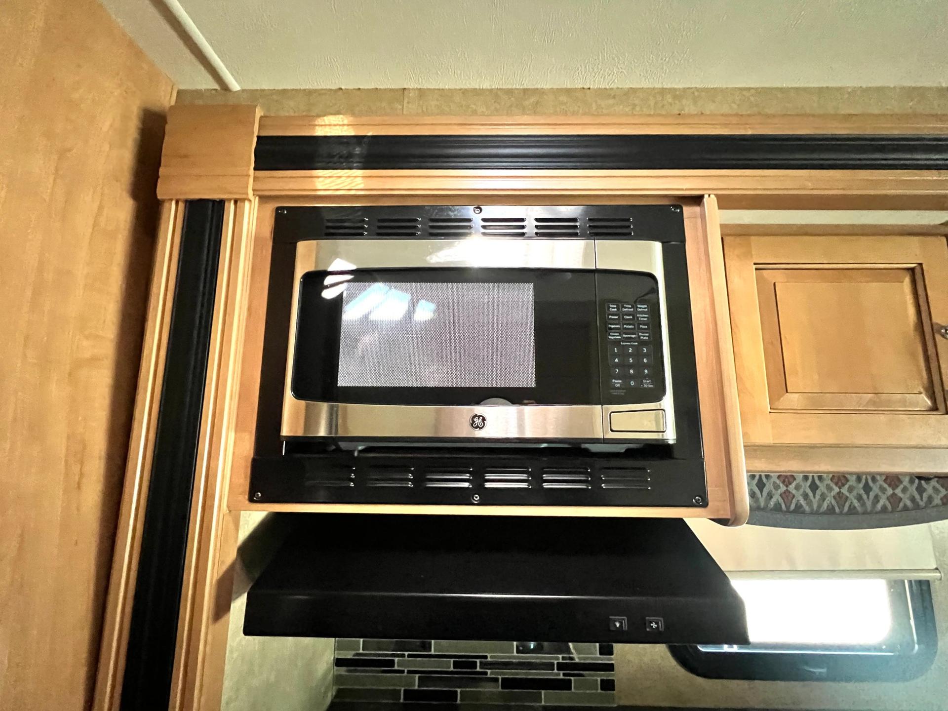 2016 Thor Motor Coach 2016 Thor Motor Coach Outlaw - thumbnail 26