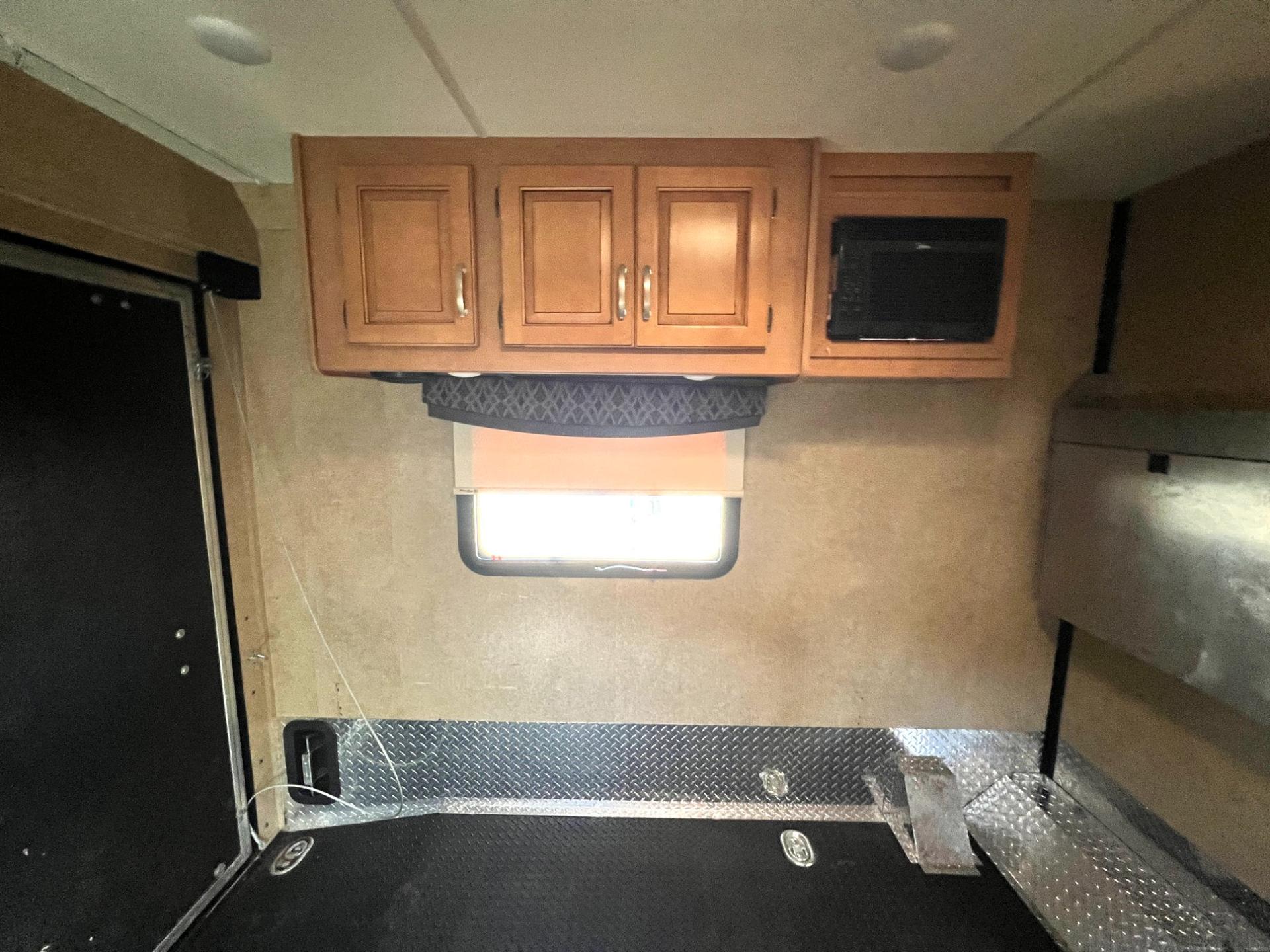 2016 Thor Motor Coach 2016 Thor Motor Coach Outlaw - thumbnail 43