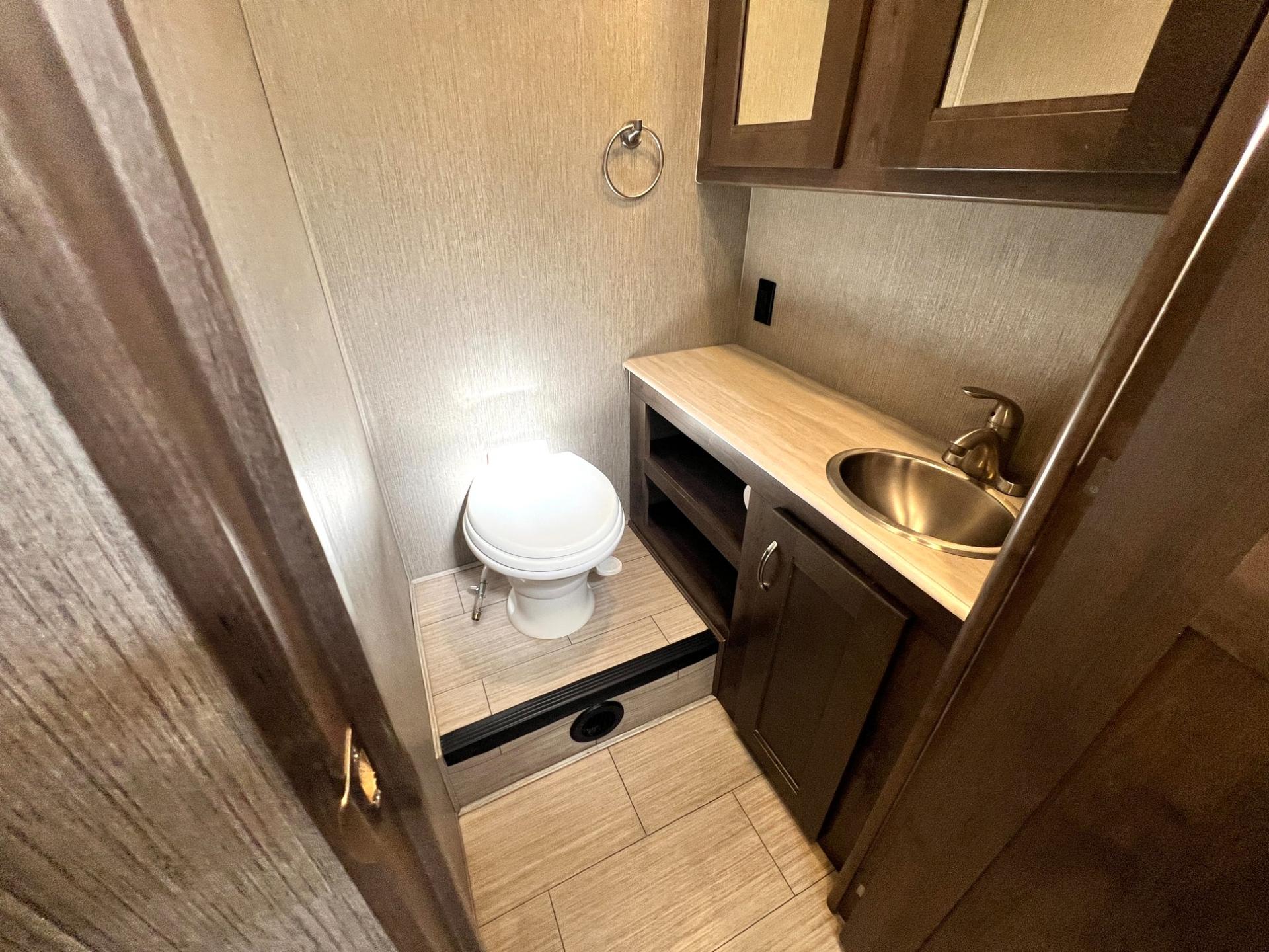 2020 NeXus RV 2020 NeXus RV Maybach - thumbnail 36