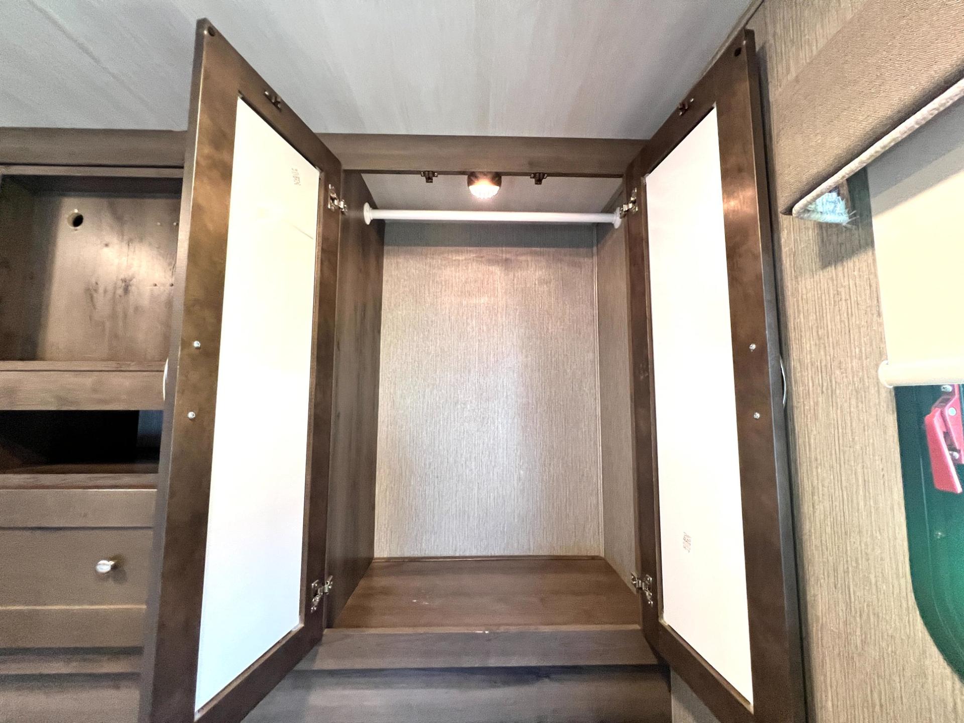 2020 NeXus RV 2020 NeXus RV Maybach - thumbnail 44