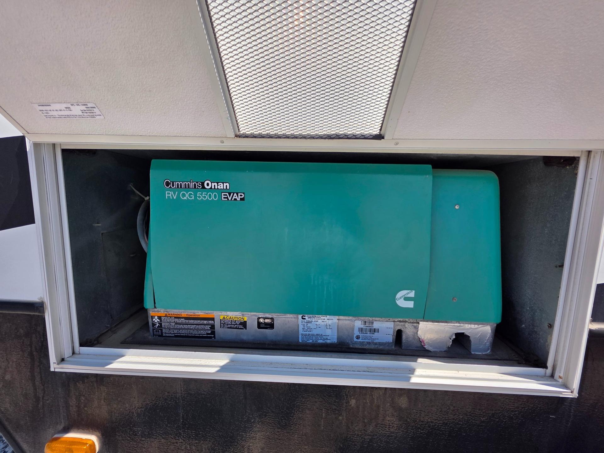 2015 Keystone 2015 Keystone Impact - thumbnail 4