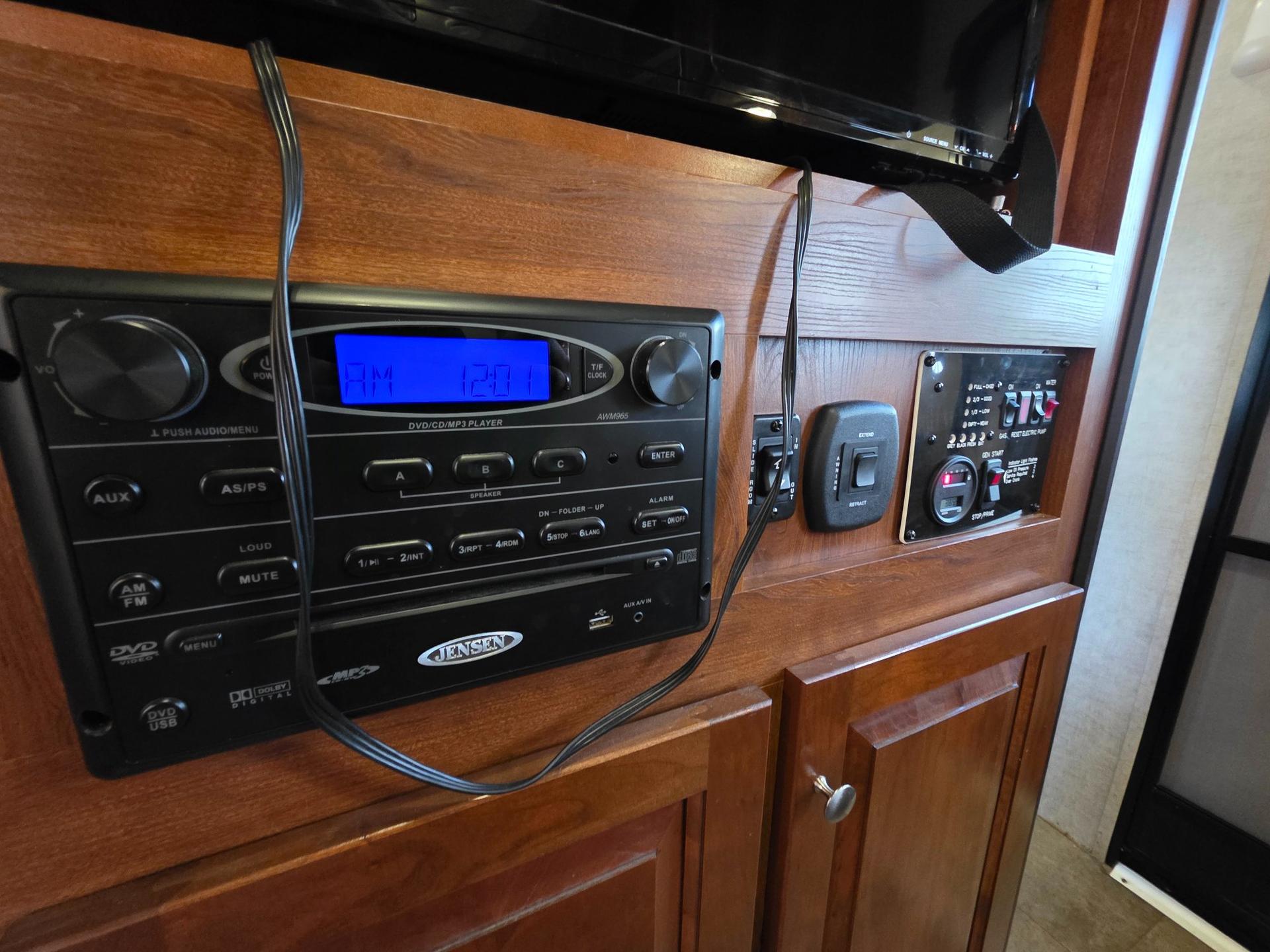 2015 Keystone 2015 Keystone Impact - thumbnail 16