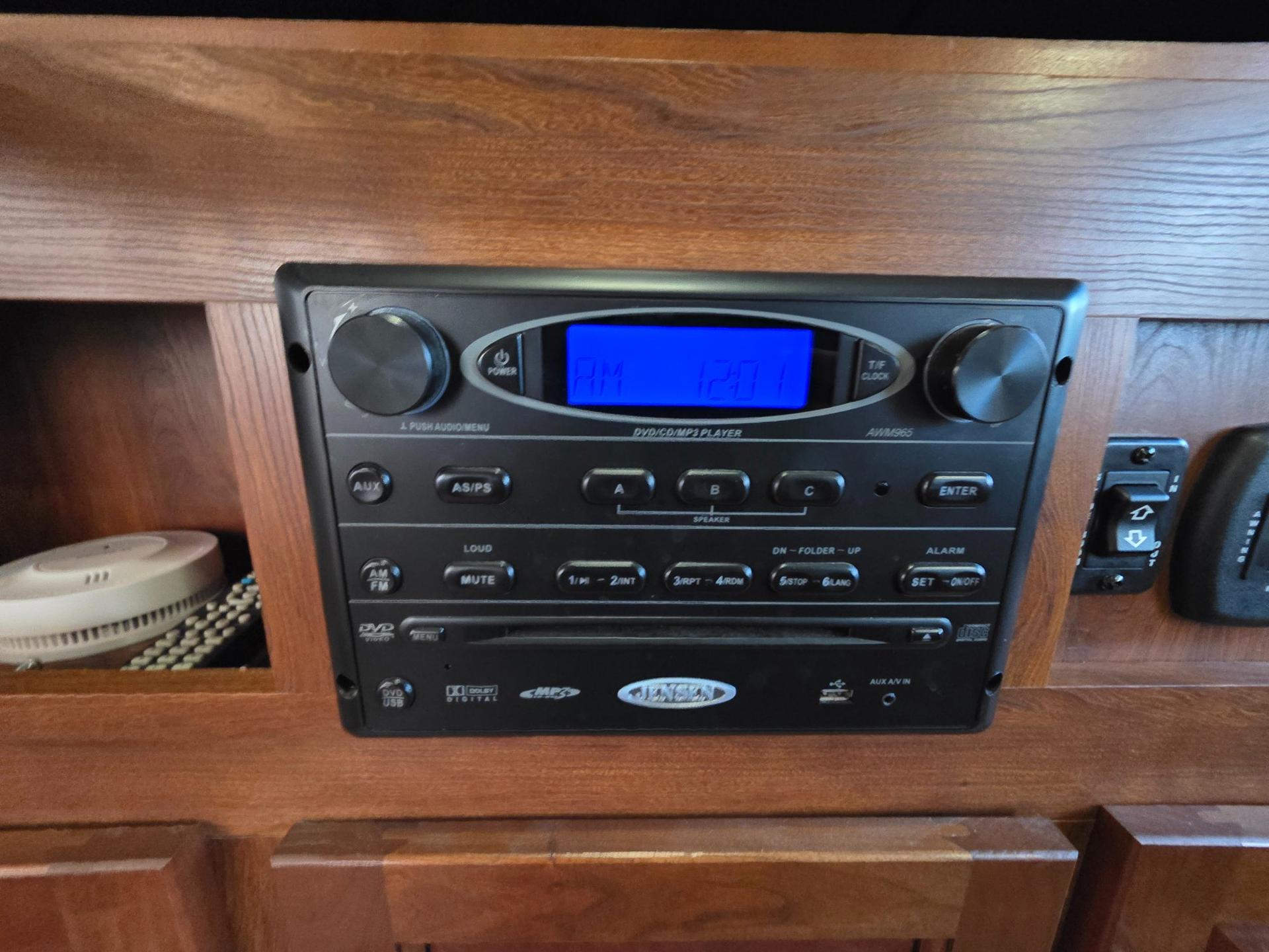 2015 Keystone 2015 Keystone Impact - thumbnail 17