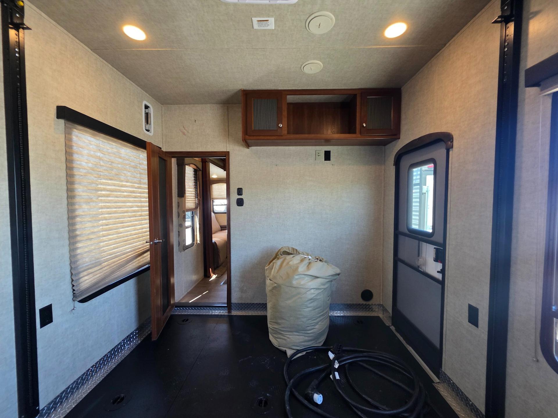 2015 Keystone 2015 Keystone Impact - thumbnail 37