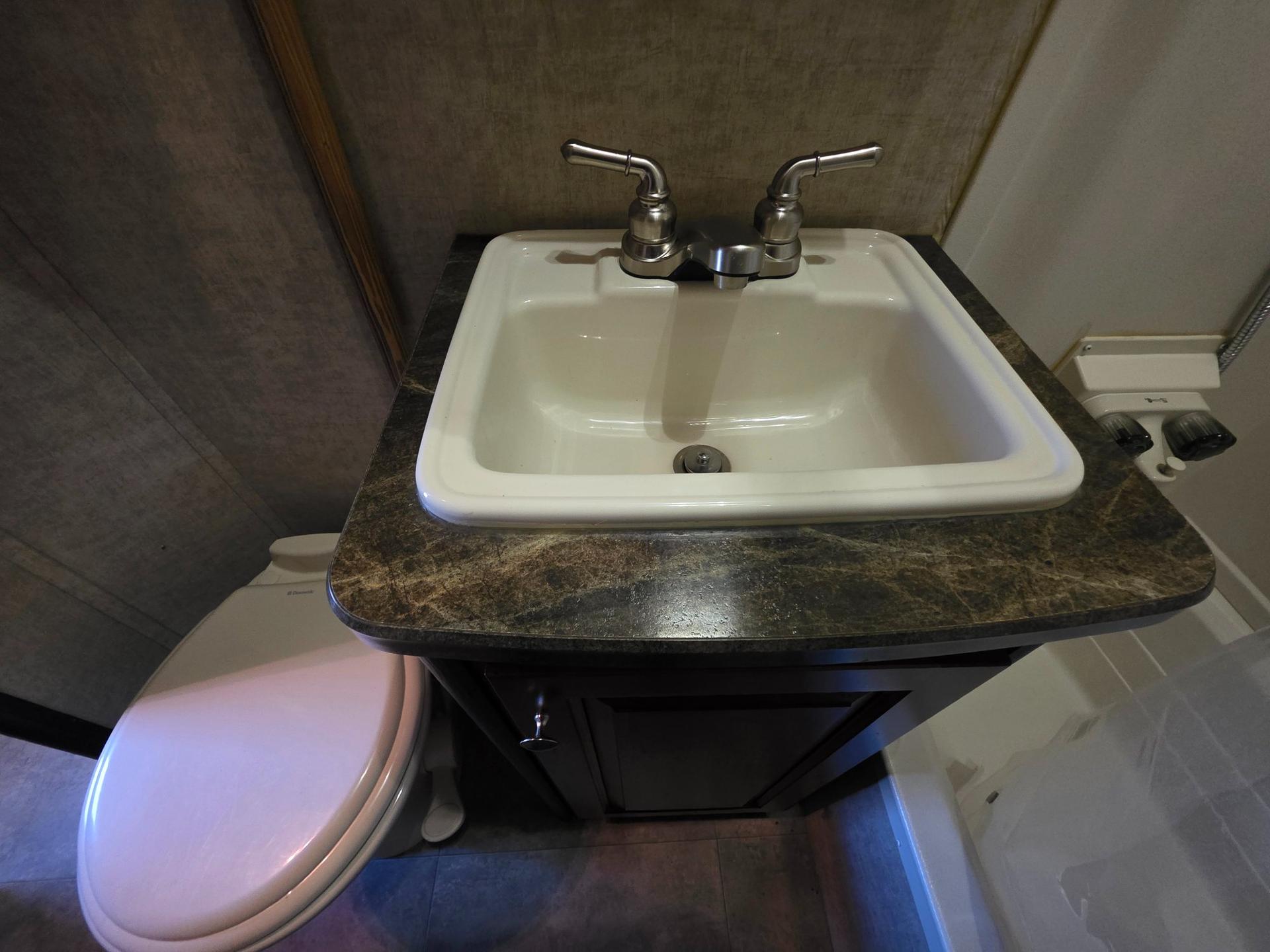 2015 Keystone 2015 Keystone Impact - thumbnail 40