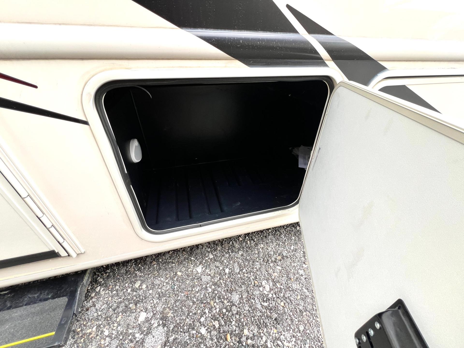 2020 Thor Motor Coach 2020 Thor Motor Coach Windsport - thumbnail 12